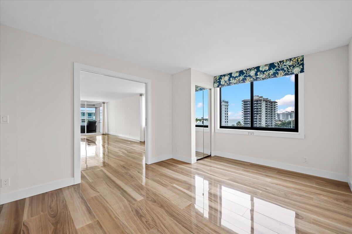 911 Ocean Drive 601 Property Photo 37