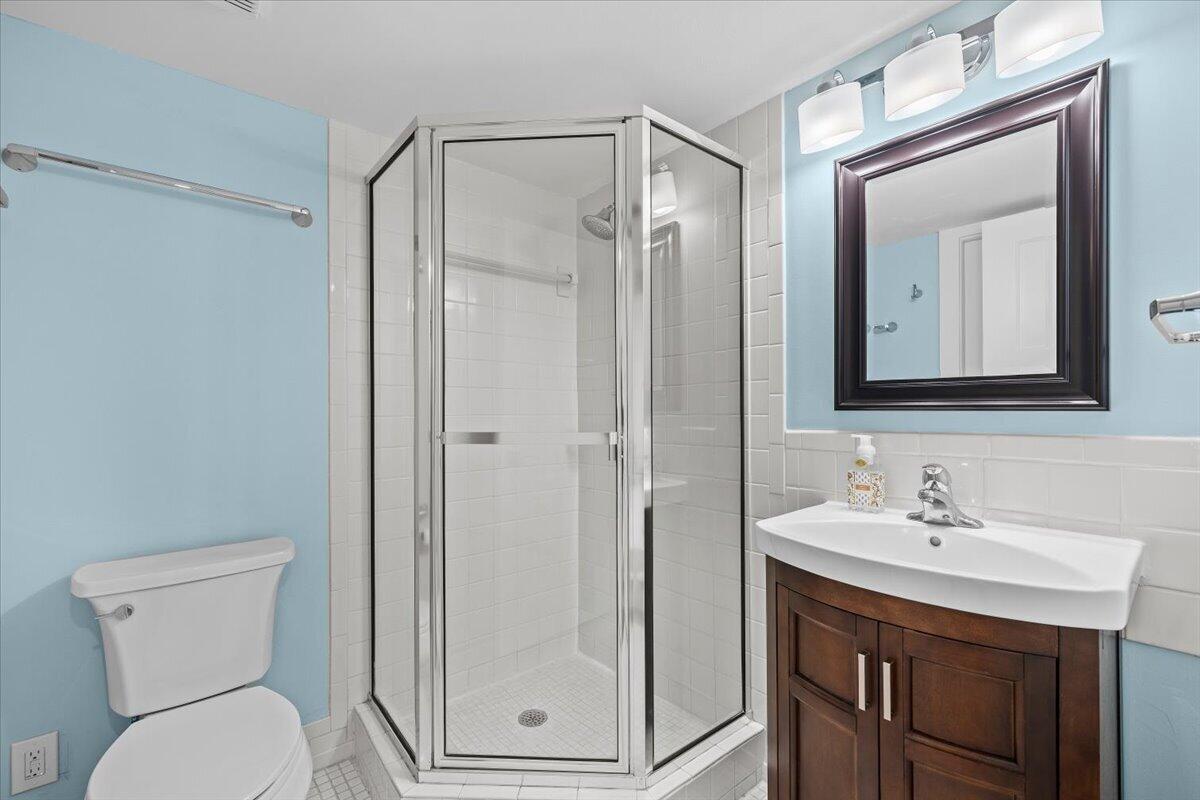 911 Ocean Drive 601 Property Photo 39
