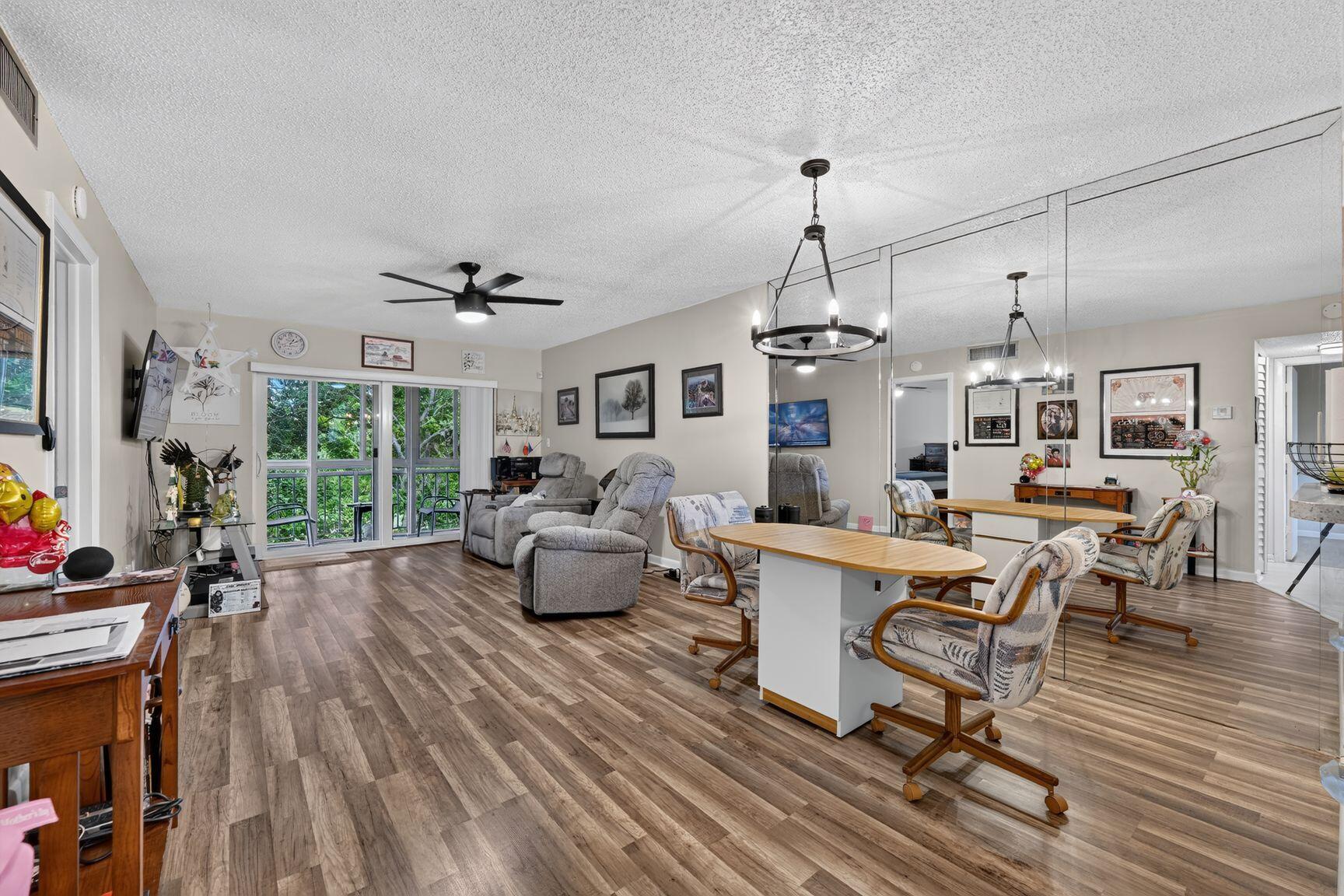 8400 Lagos De Campo Boulevard 303 Property Photo 6