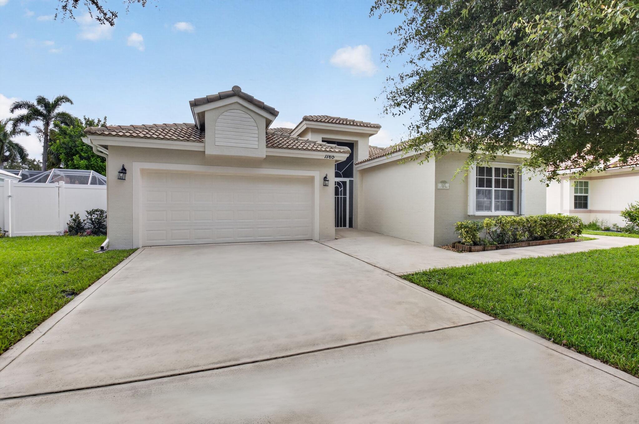 1165 Sea Grape Circle Property Photo 2