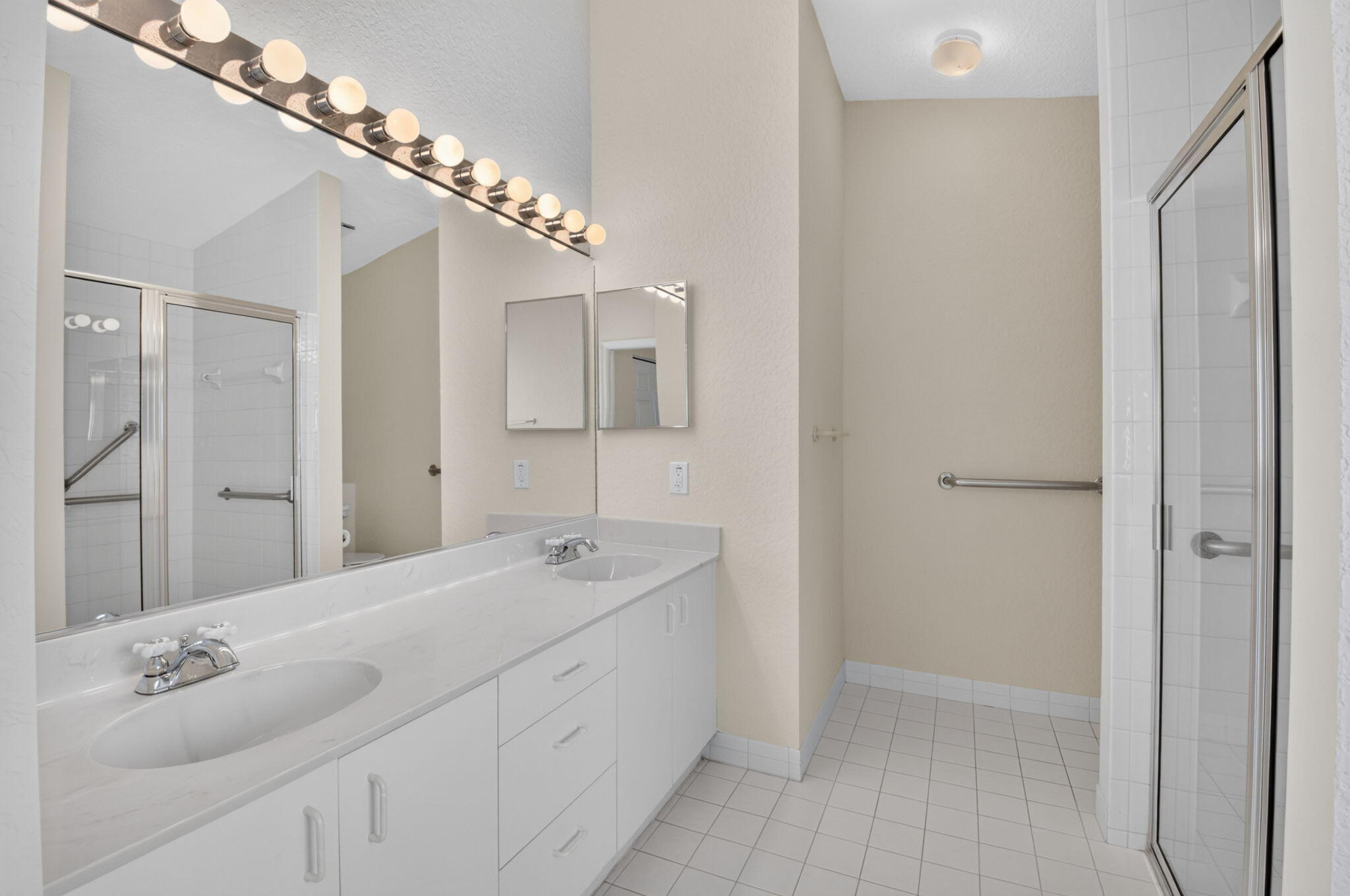 1165 Sea Grape Circle Property Photo 14