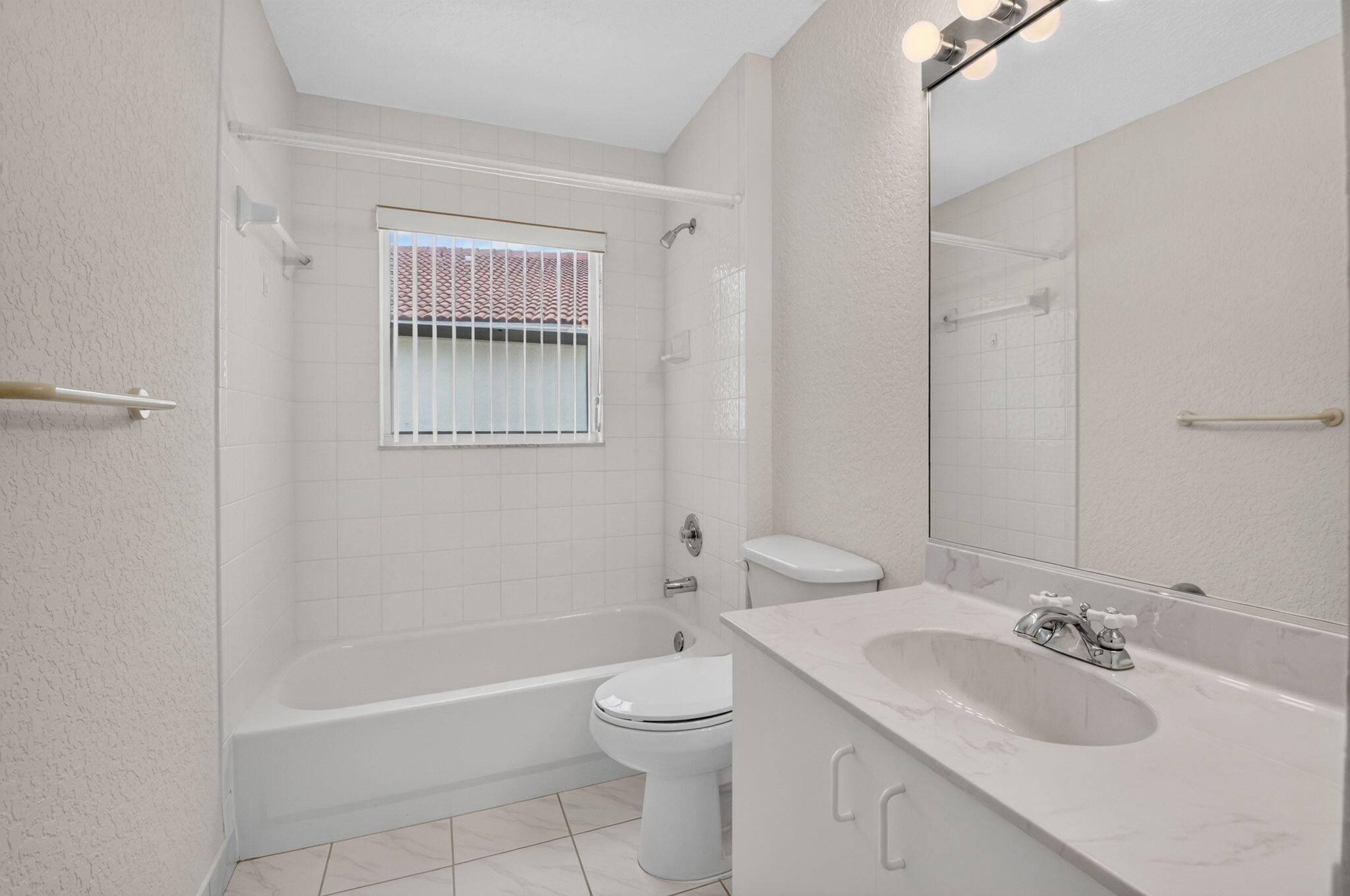1165 Sea Grape Circle Property Photo 16