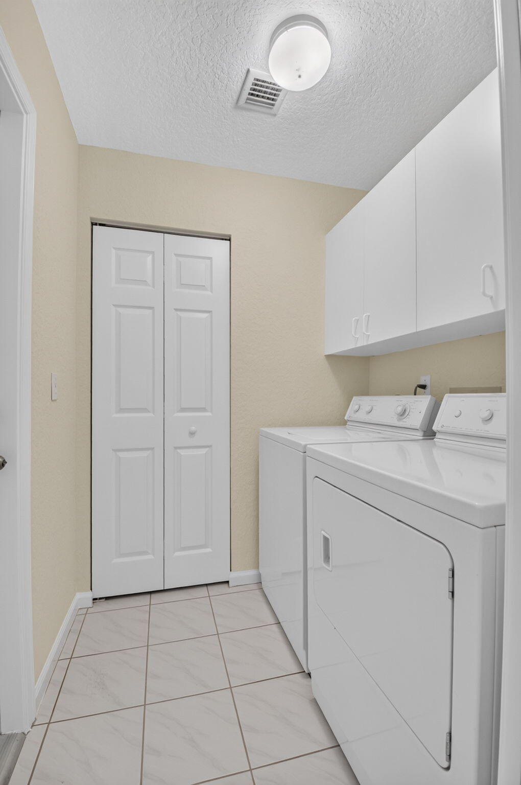 1165 Sea Grape Circle Property Photo 21