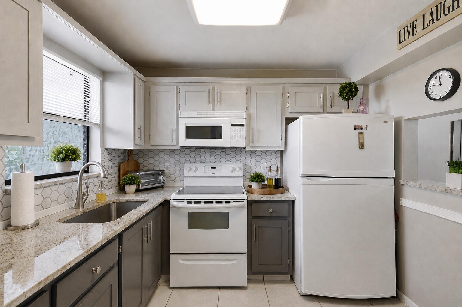 4640 Lucerne Lakes Boulevard W 404 Property Photo 4