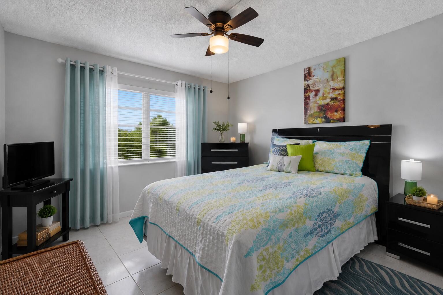 4640 Lucerne Lakes Boulevard W 404 Property Photo 12