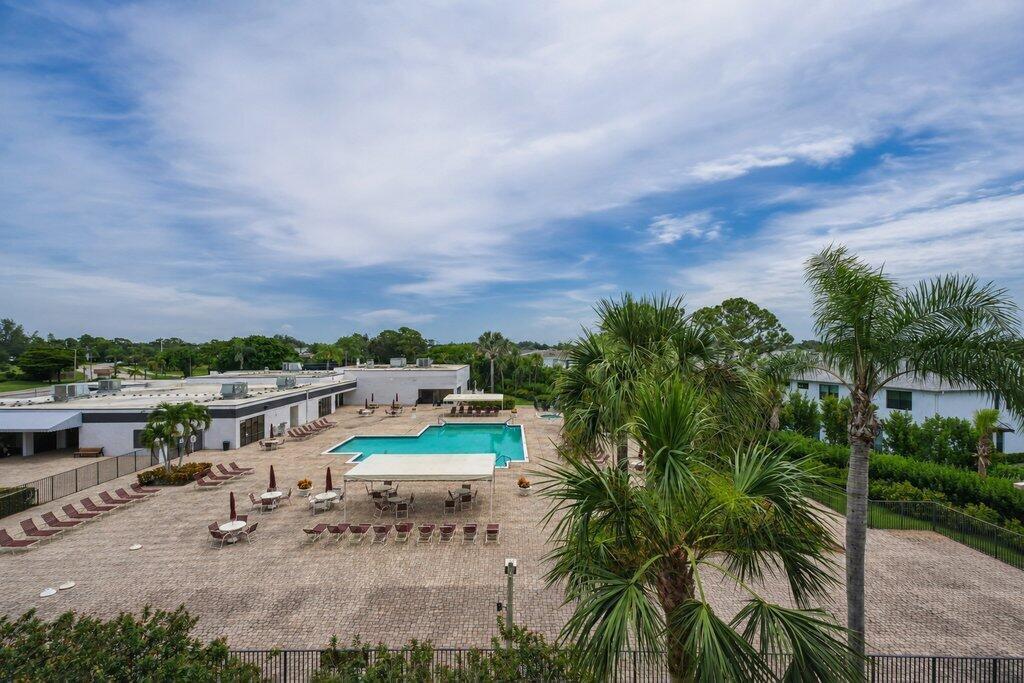 4640 Lucerne Lakes Boulevard W 404 Property Photo 16