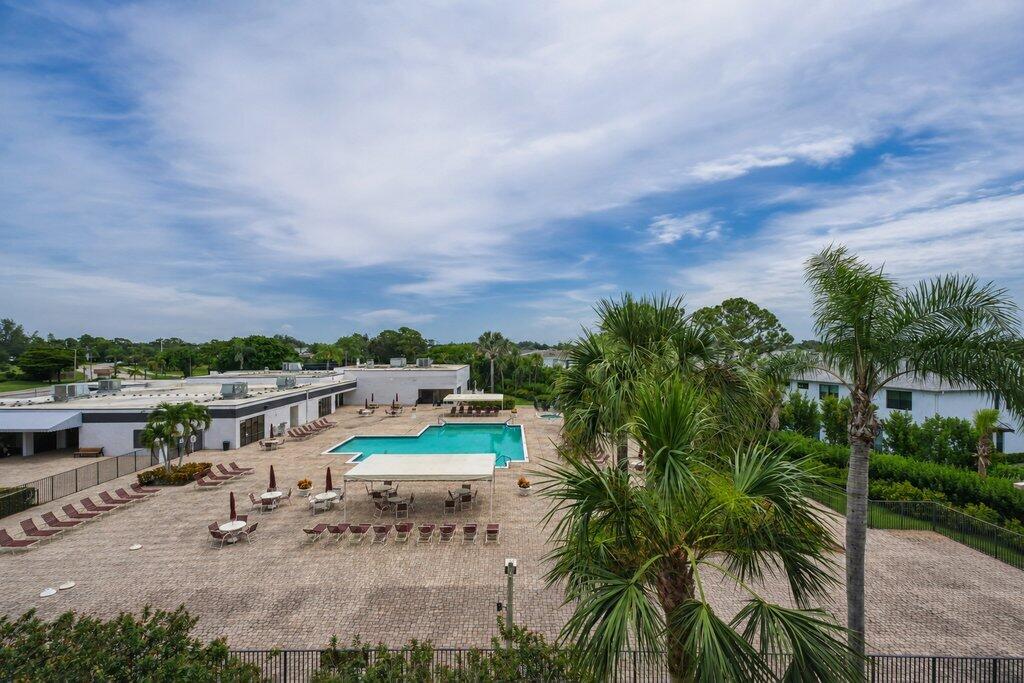 4640 Lucerne Lakes Boulevard W 404 Property Photo 18