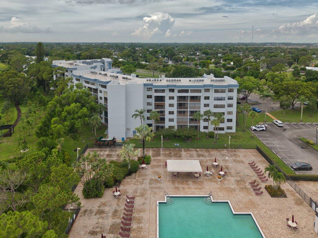 4640 Lucerne Lakes Boulevard W 404 Property Photo 25