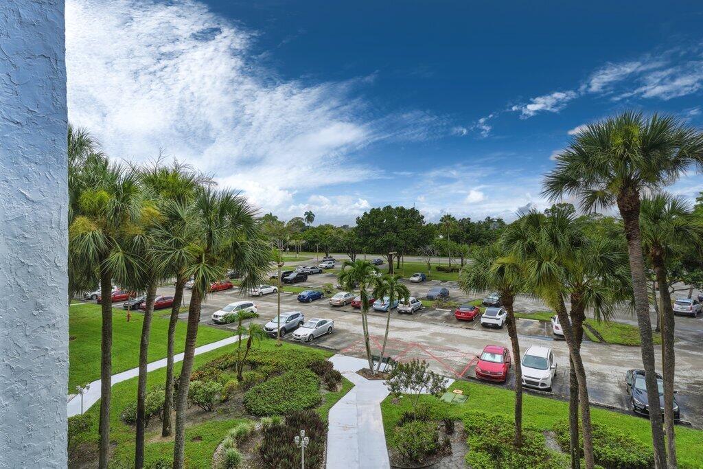 4640 Lucerne Lakes Boulevard W 404 Property Photo 28