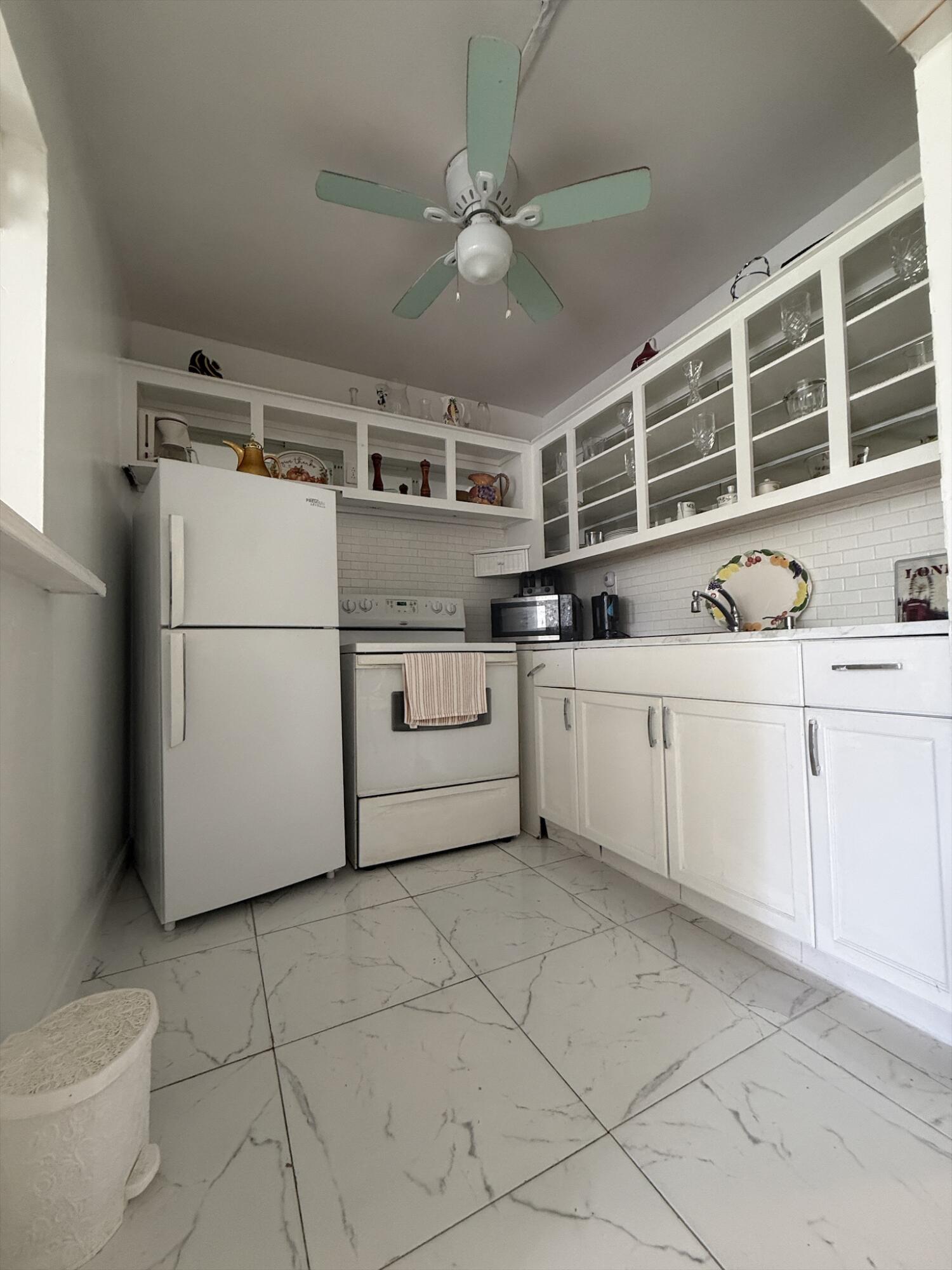 352 Sheffield O Property Photo 7