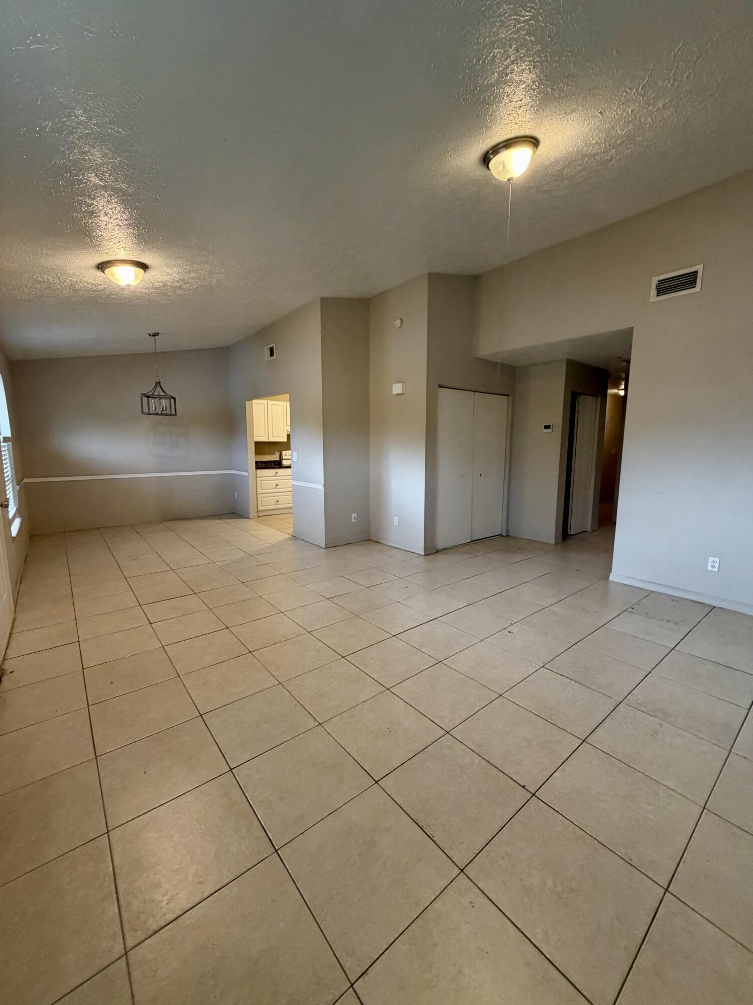 5205 Se Primrose Way Property Photo 4