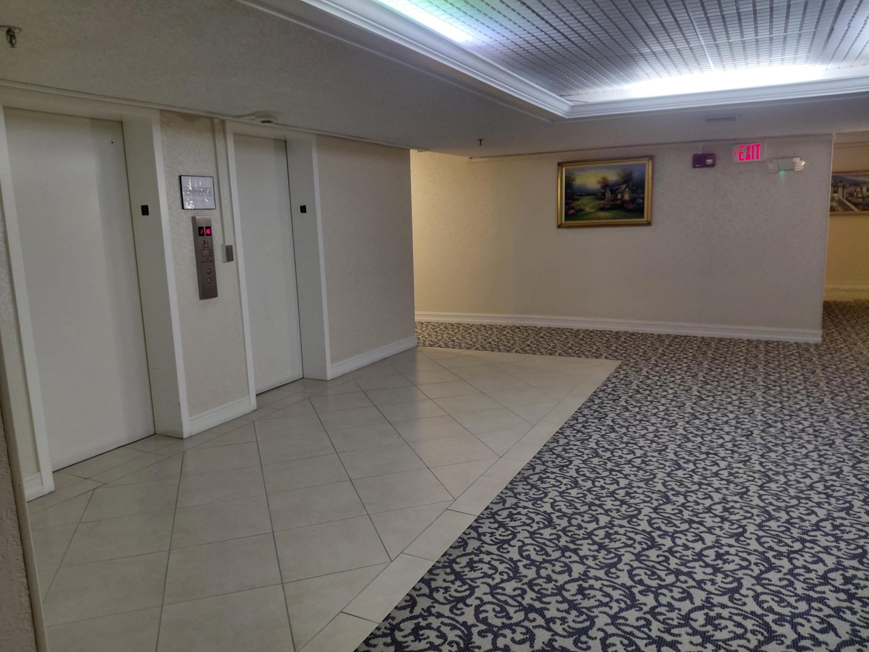 1010 S Ocean Boulevard 1515 Property Photo 4