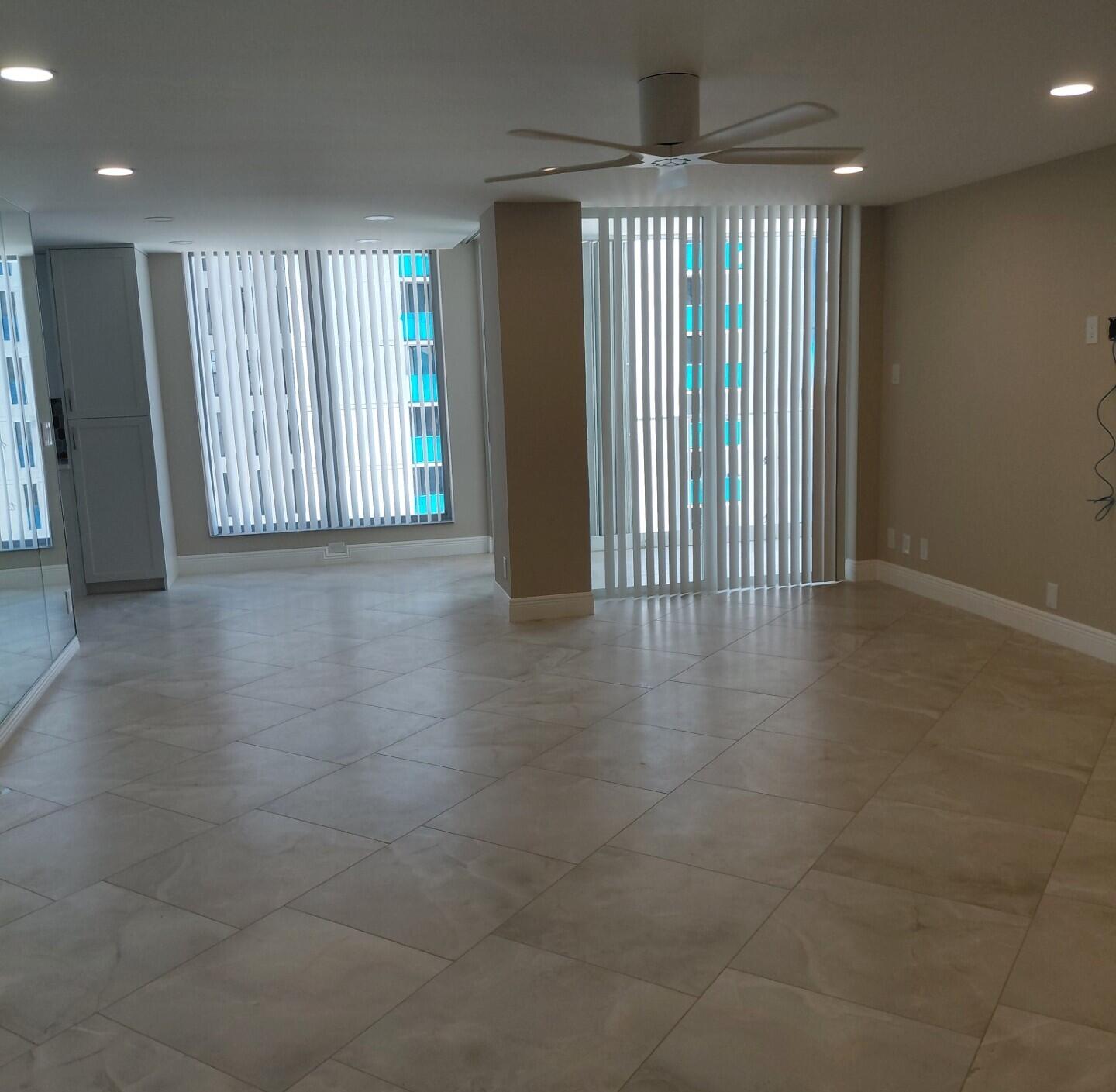 1010 S Ocean Boulevard 1515 Property Photo 9