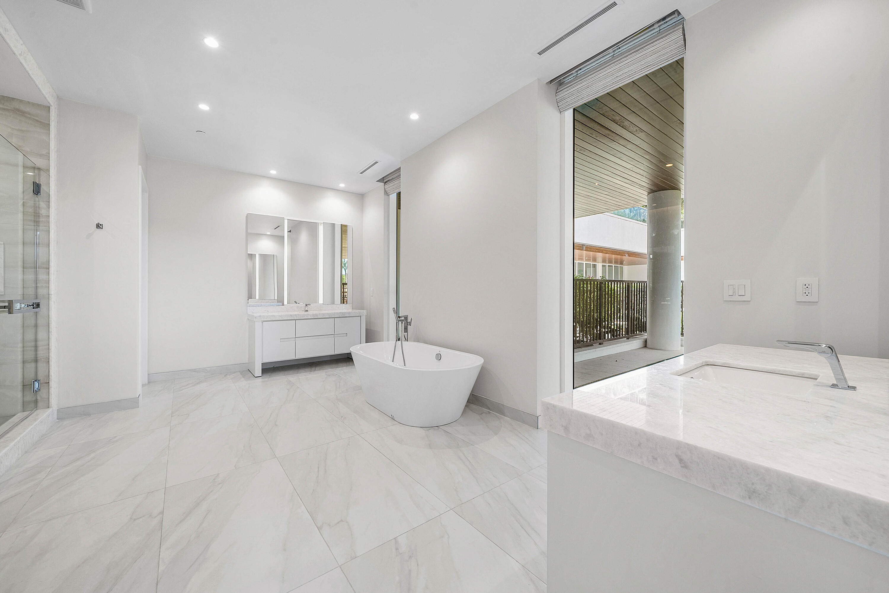 210 Se Mizner Boulevard 101 Property Photo 12
