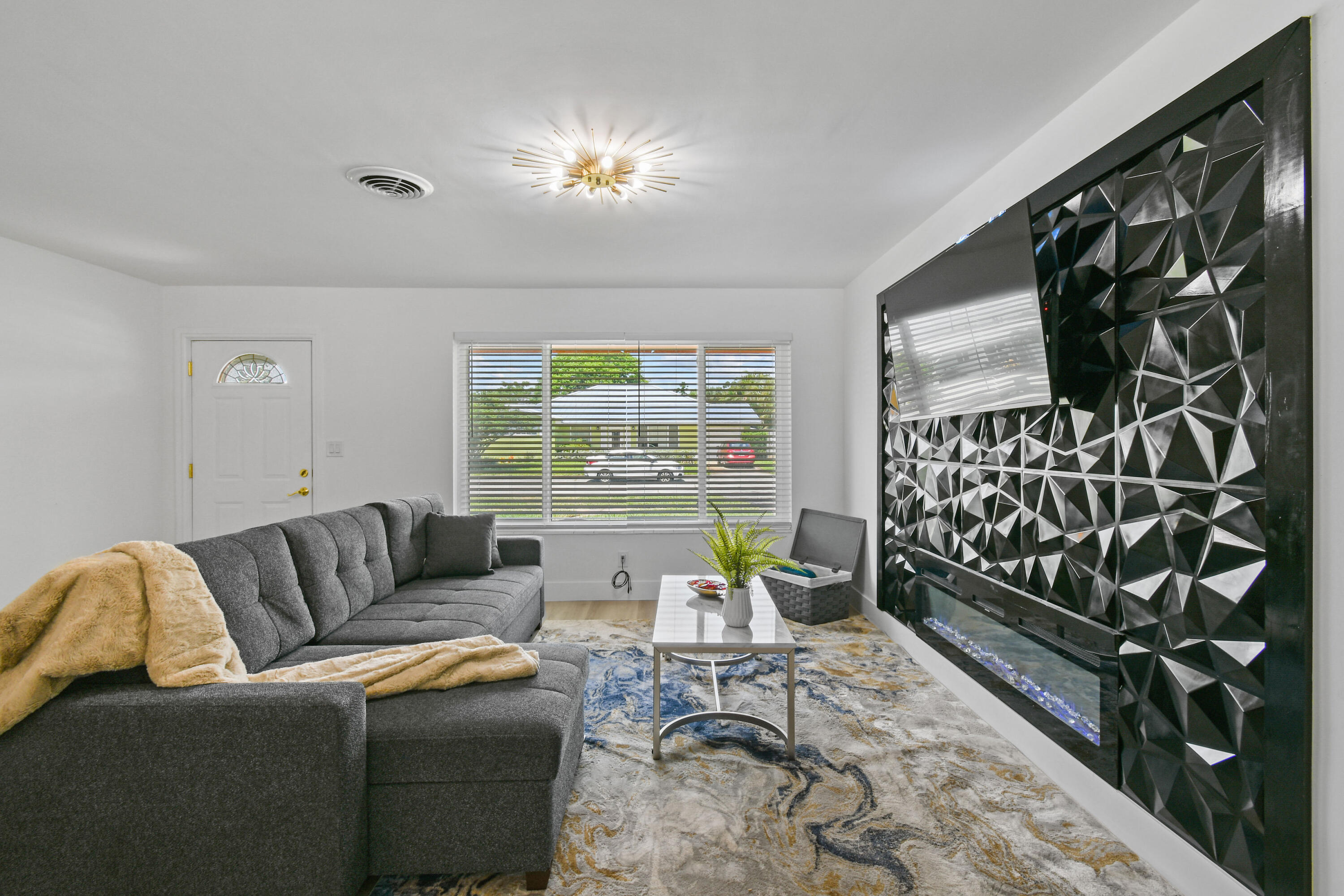 19005 Se Southgate Drive Property Photo 11