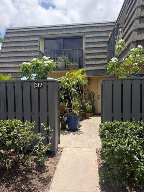319 3RD Way Property Photo 1