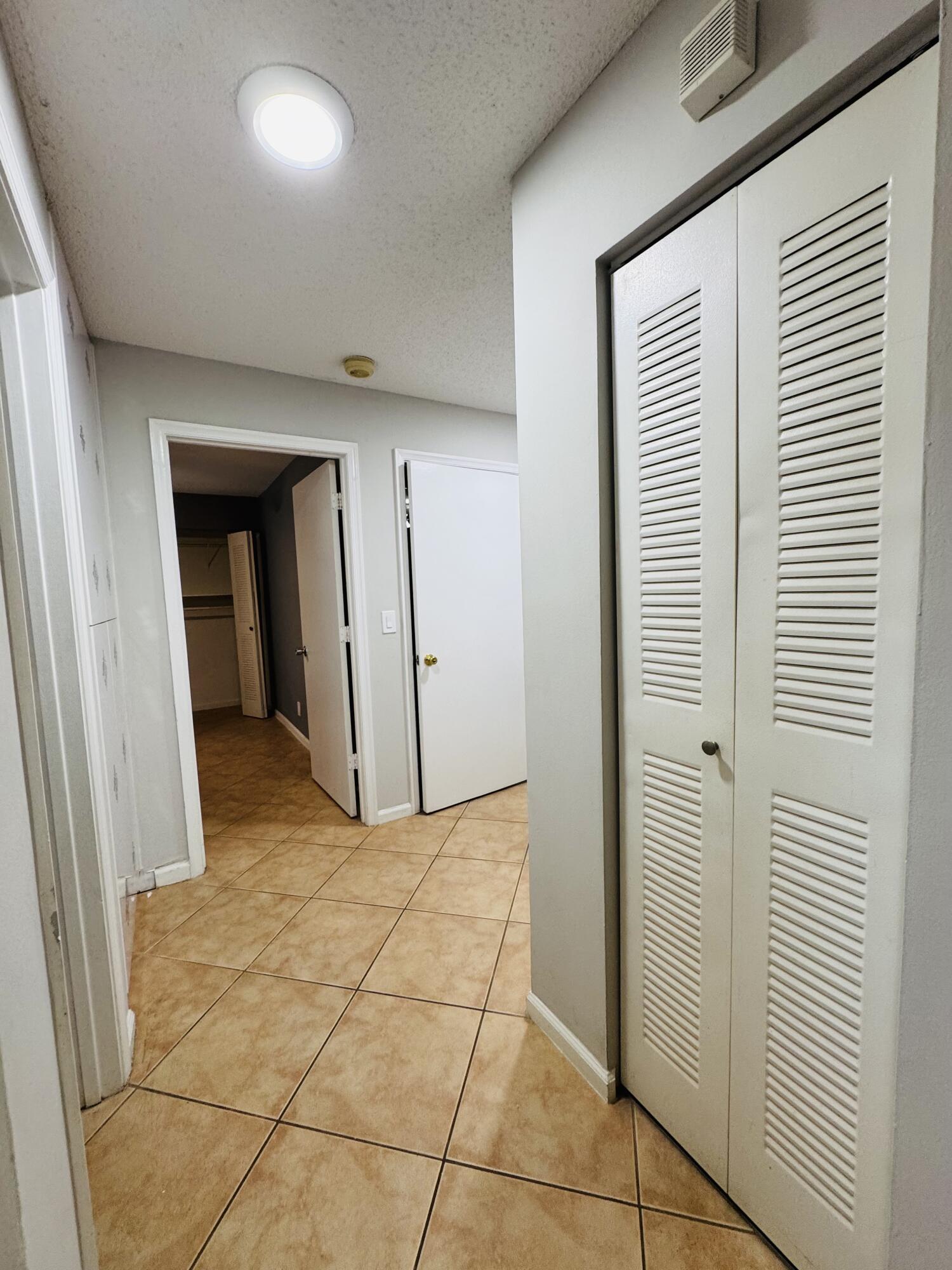 1877 Discovery Way Property Photo 13