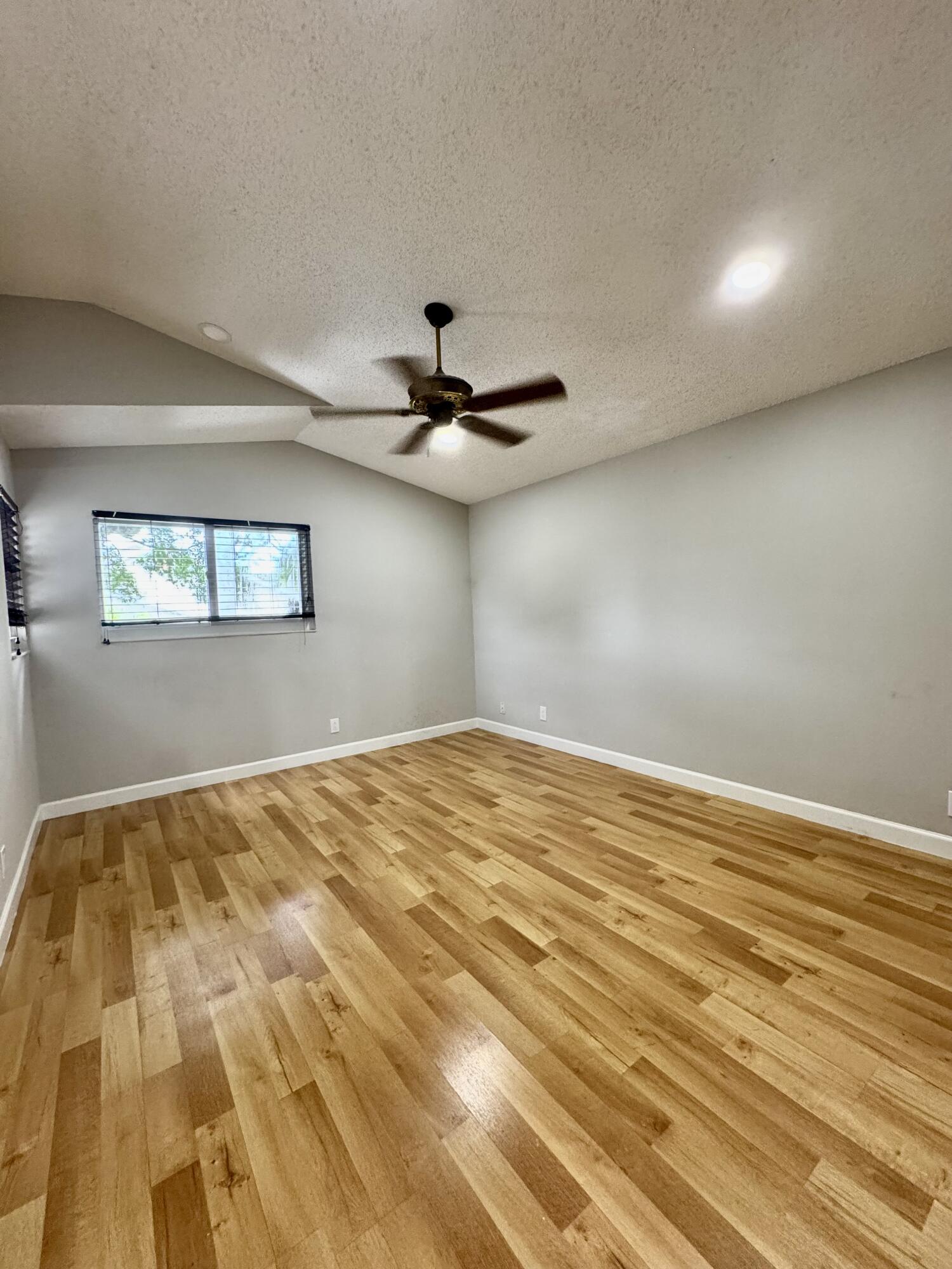 1877 Discovery Way Property Photo 20
