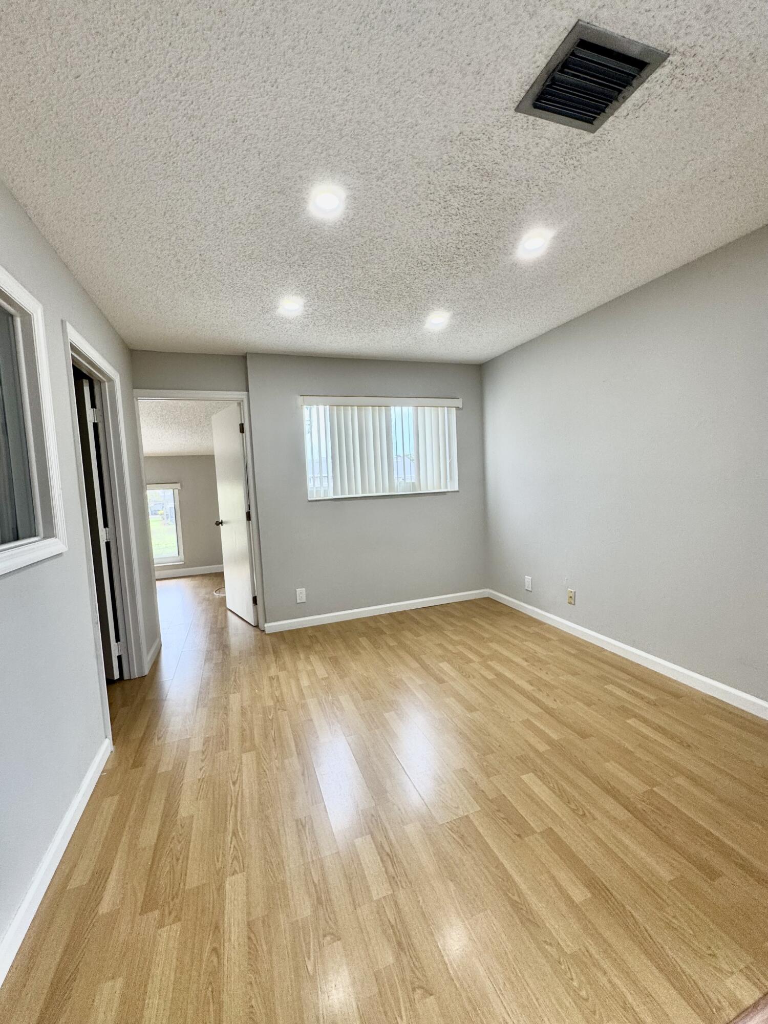 1877 Discovery Way Property Photo 26