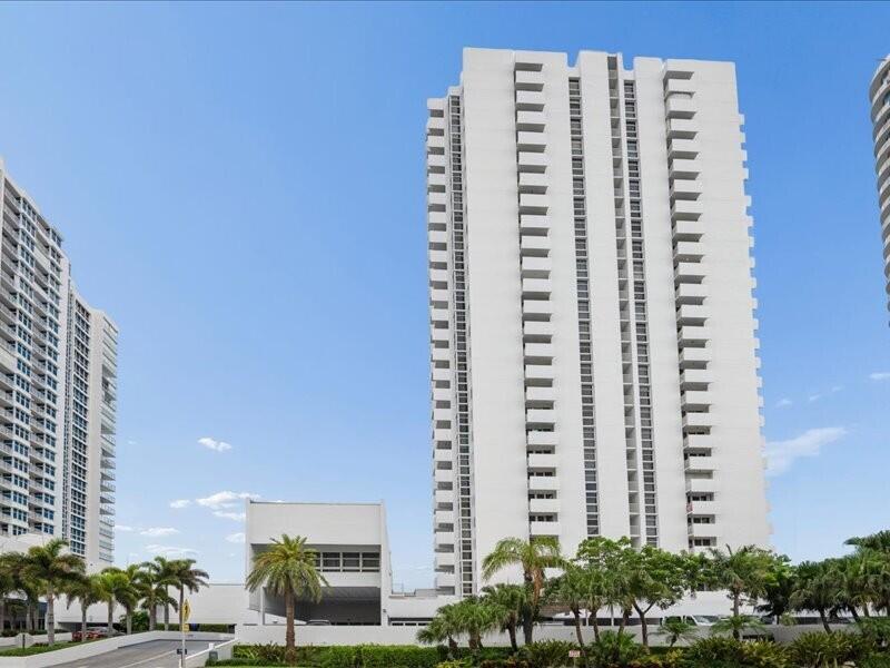 1370 S Ocean Boulevard 305 Property Photo 27