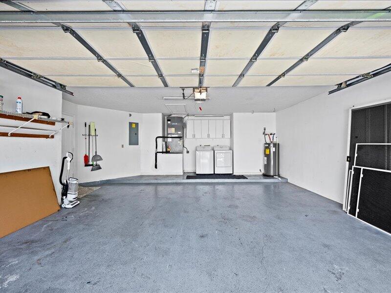 237 Moccasin Trail W Property Photo 25