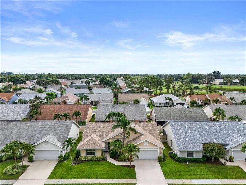 237 Moccasin Trail W Property Photo 26