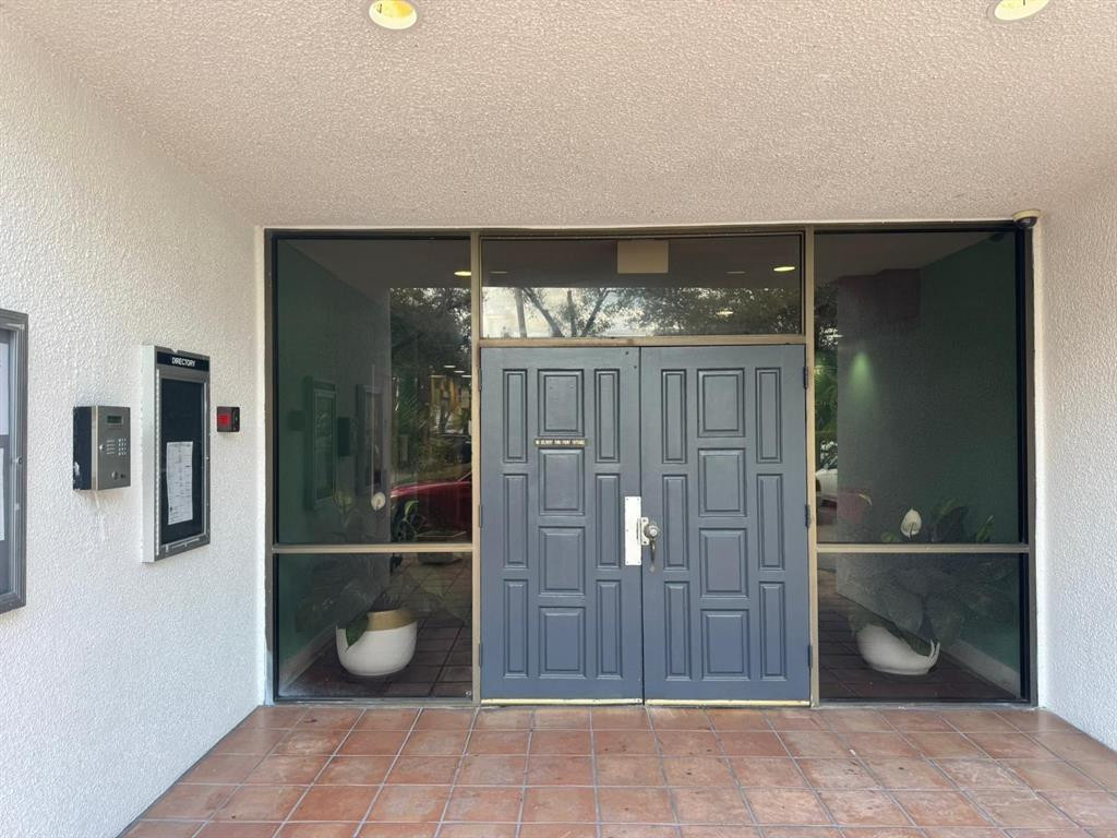 3301 Spanish Moss Terrace 610 Property Photo 5