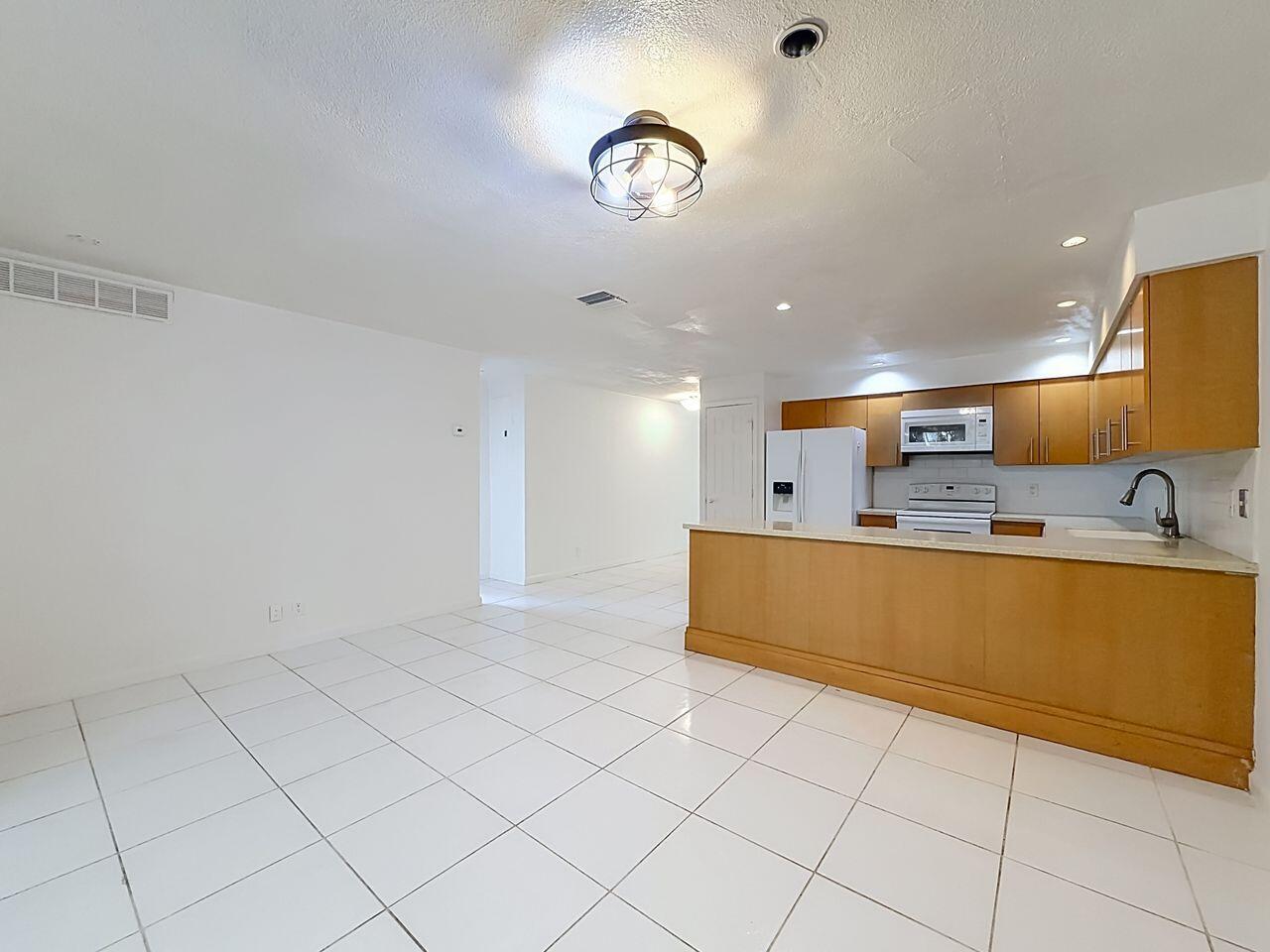 8971 Nw 33rd Street E-w Property Photo 33