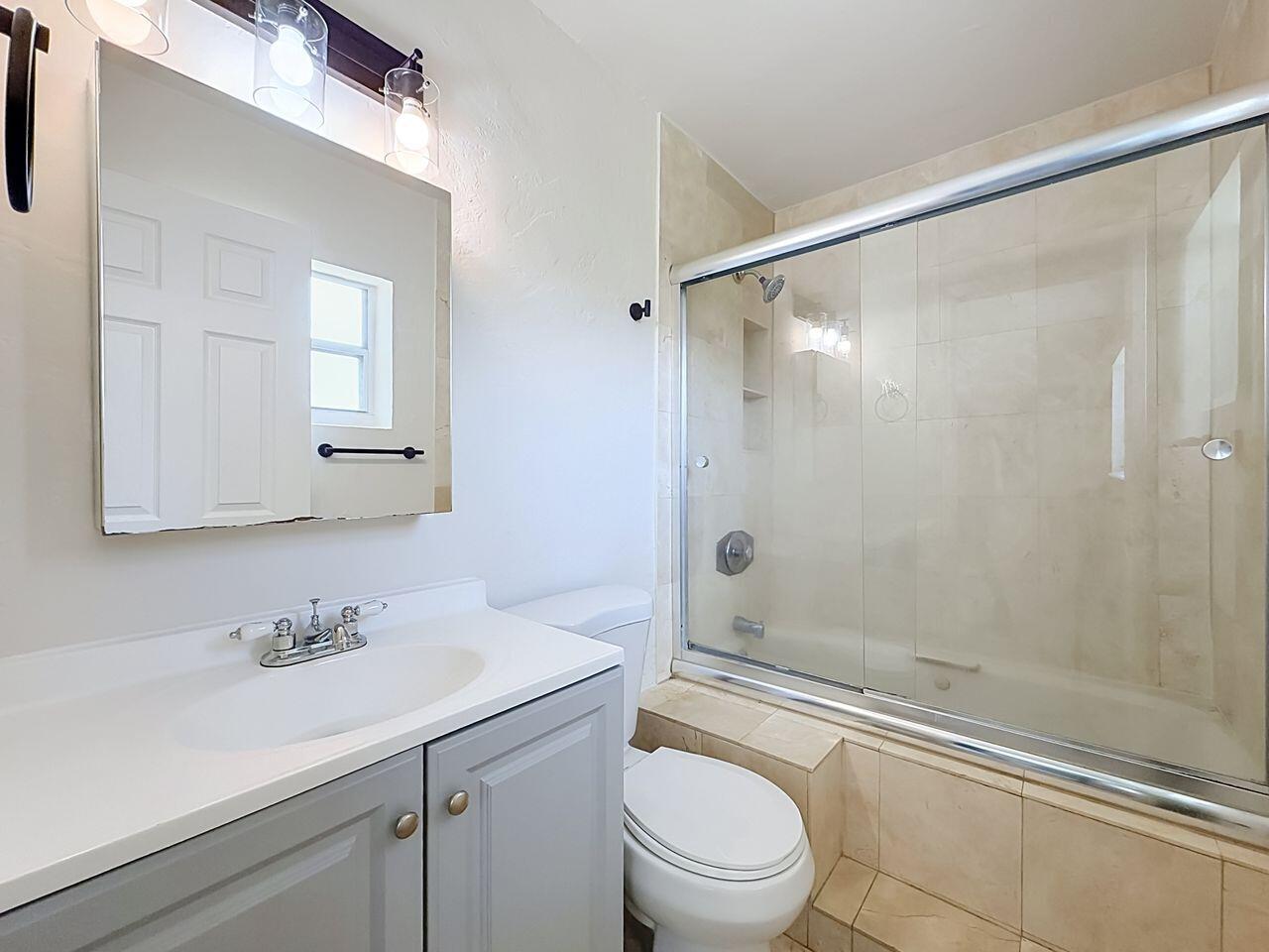 8971 Nw 33rd Street E-w Property Photo 35