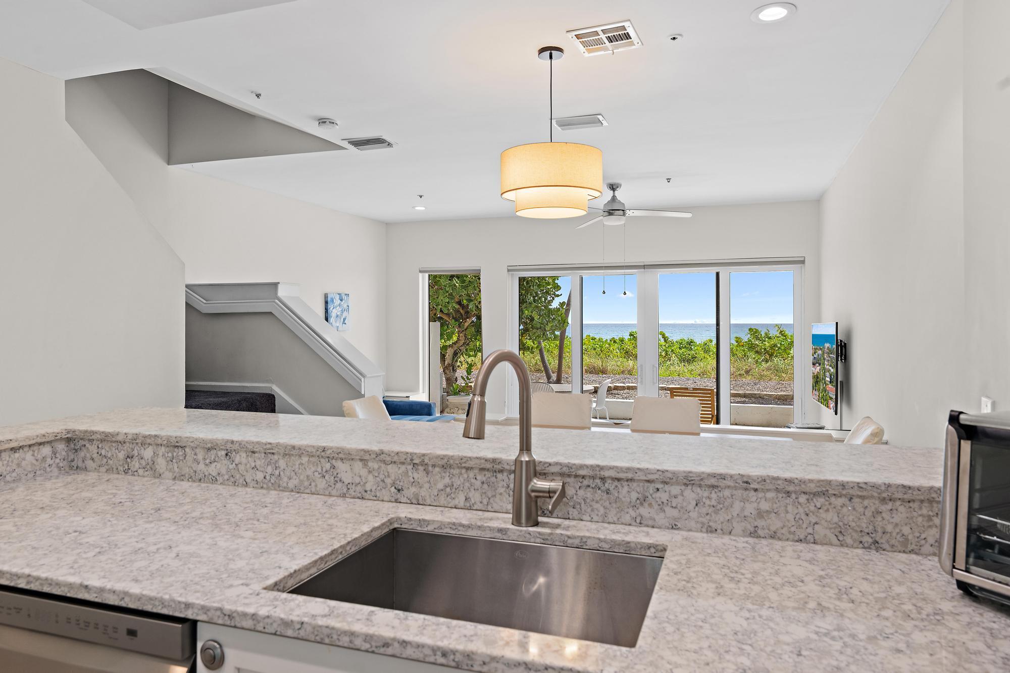 11545 Old Ocean Boulevard B Property Photo 9
