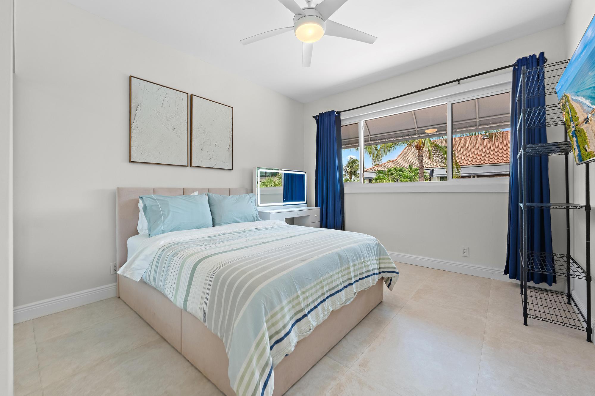 11545 Old Ocean Boulevard B Property Photo 14