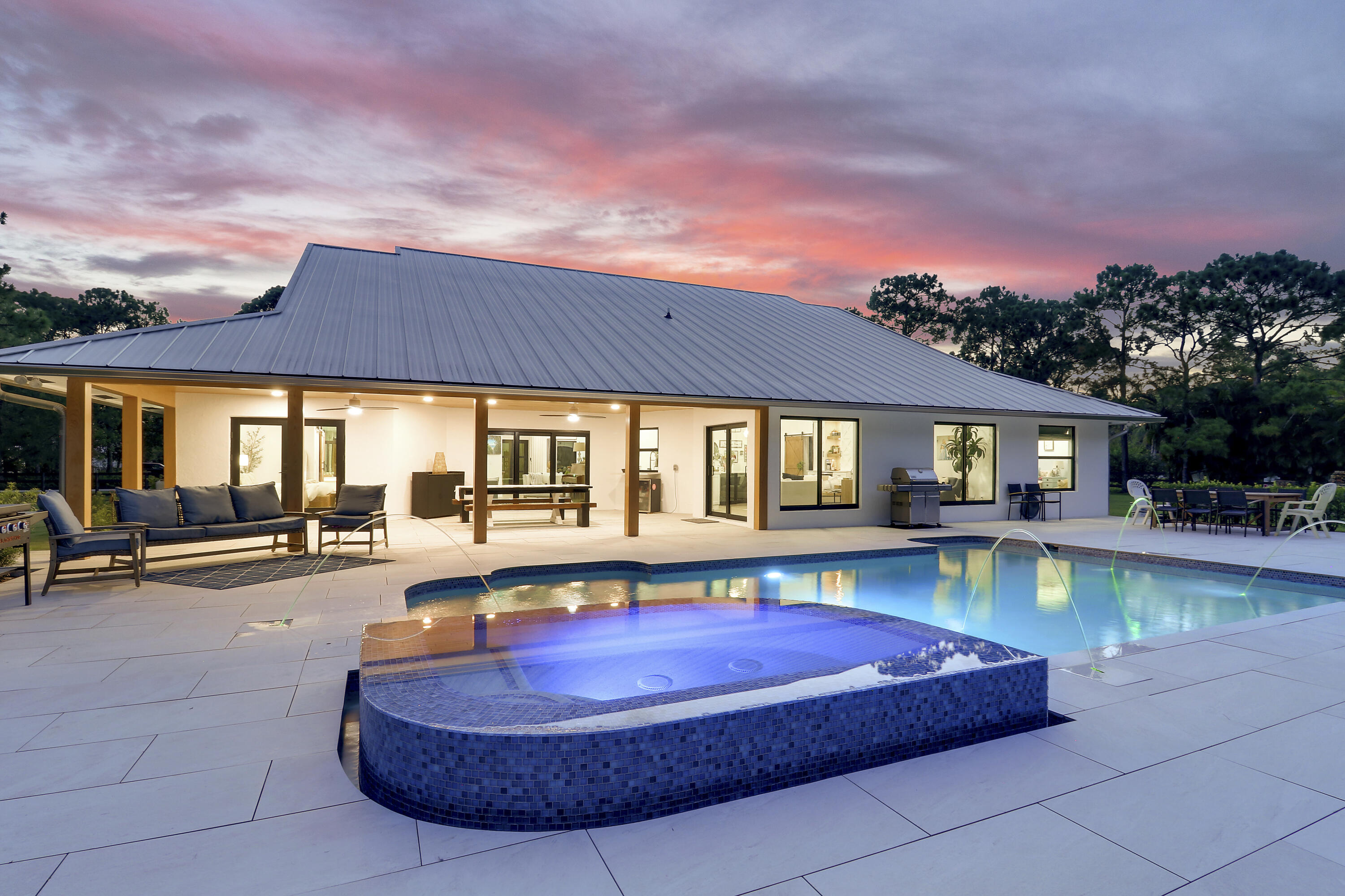 15316 75th Way N Property Photo 3