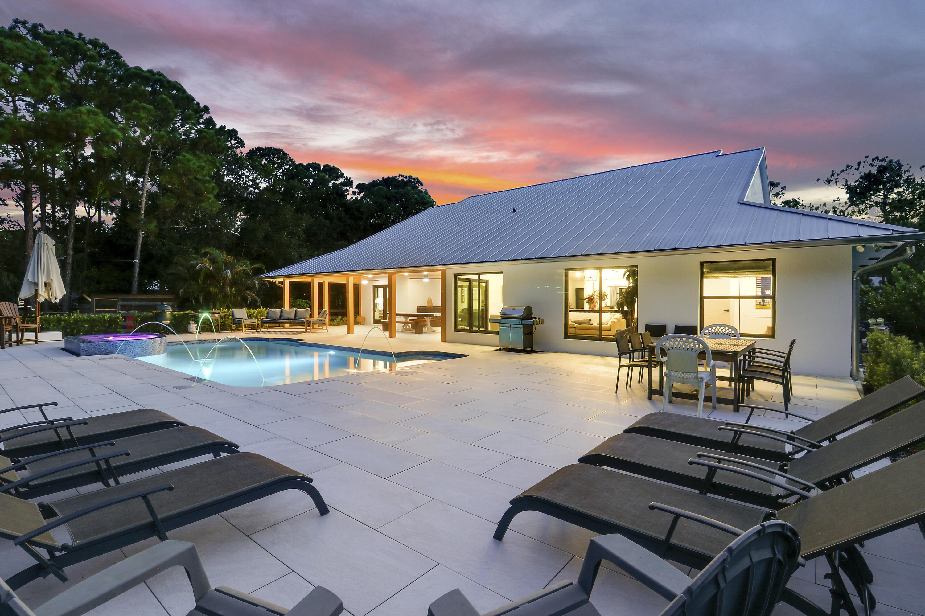 15316 75th Way N Property Photo 5
