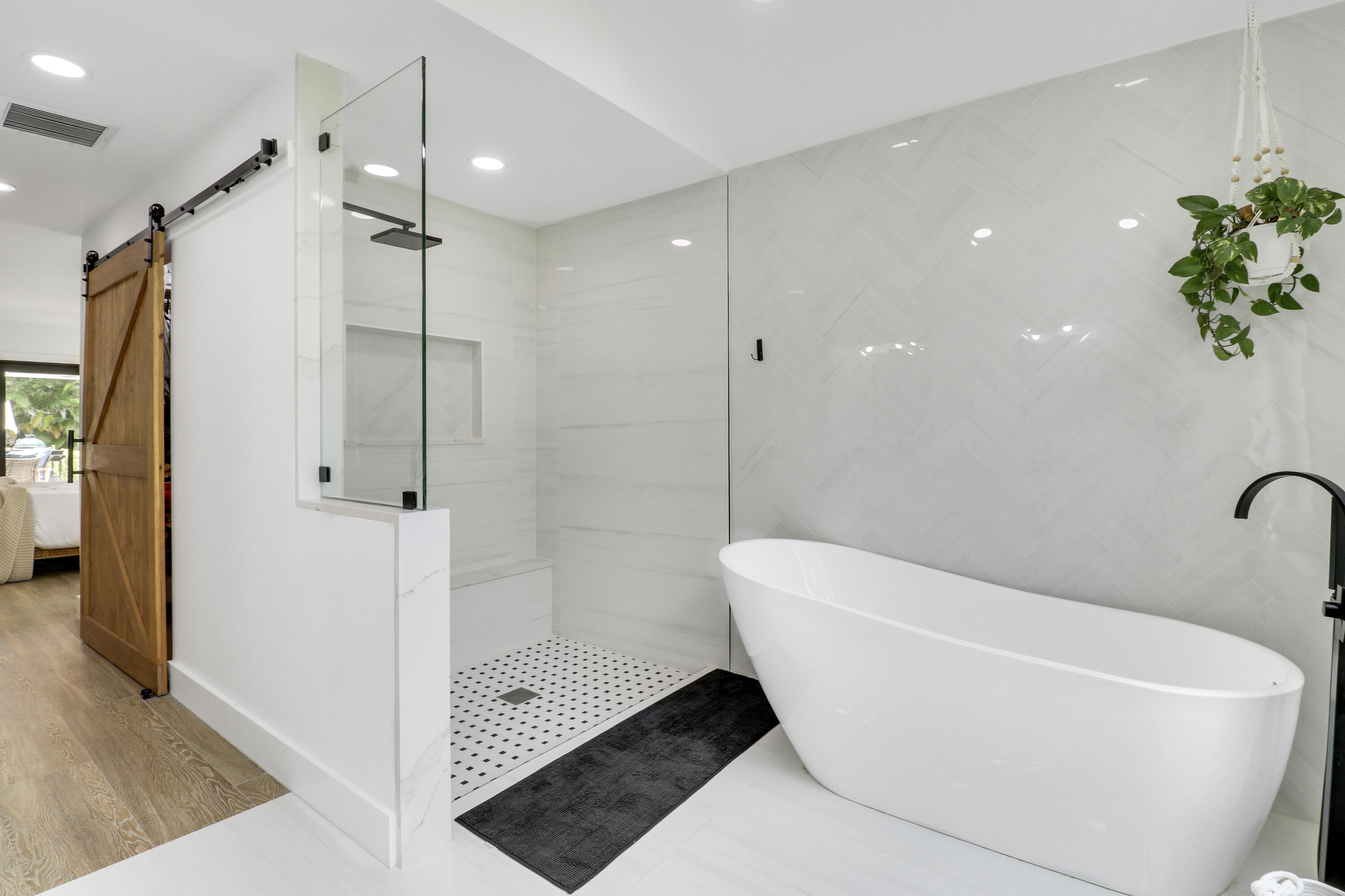15316 75th Way N Property Photo 23