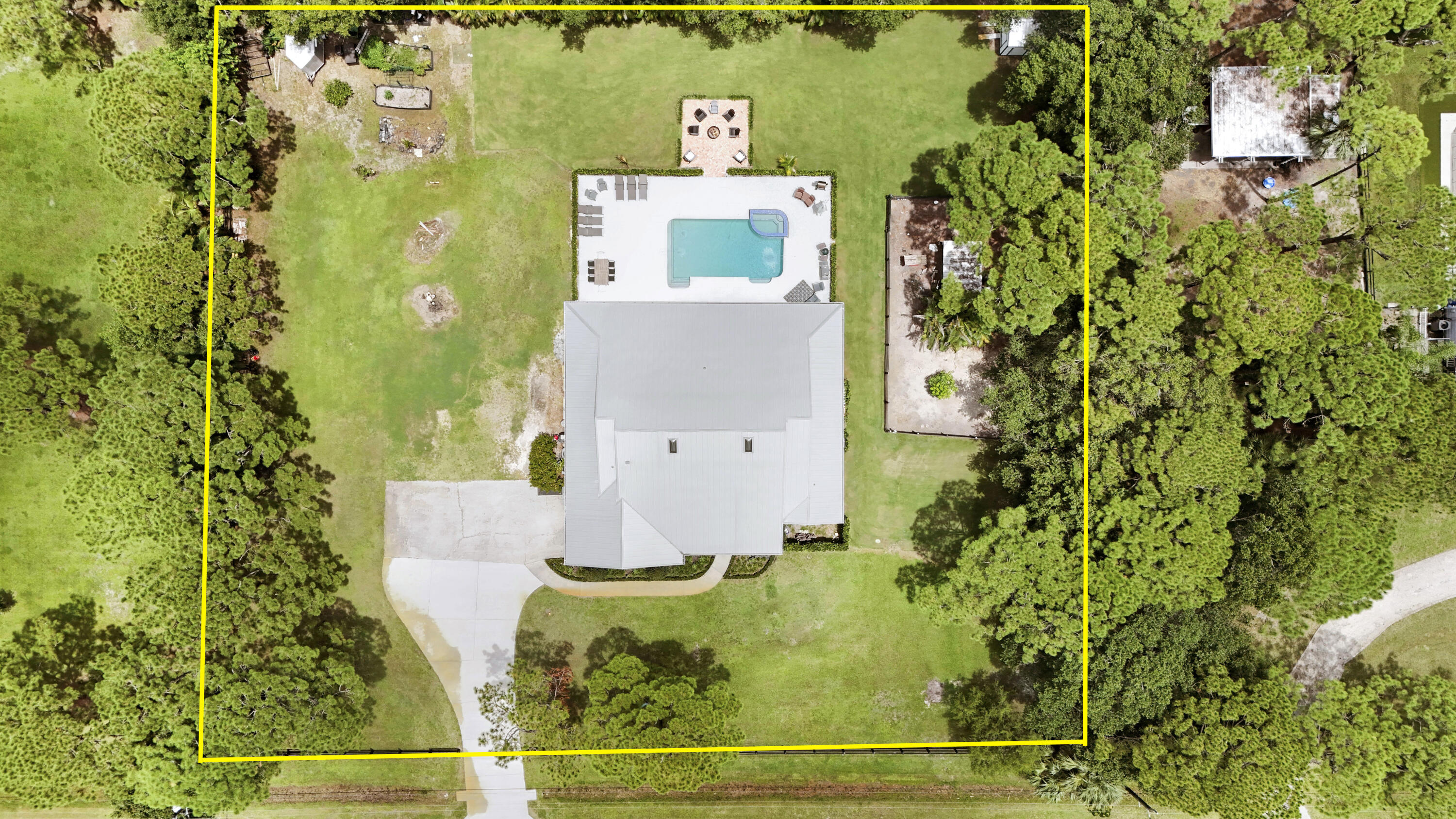 15316 75th Way N Property Photo 45