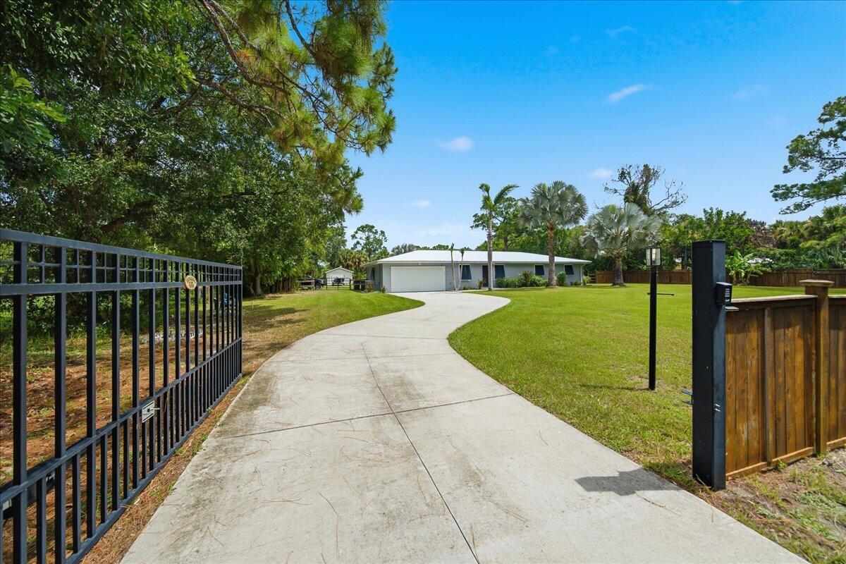 1740 Vally Road Property Photo 2