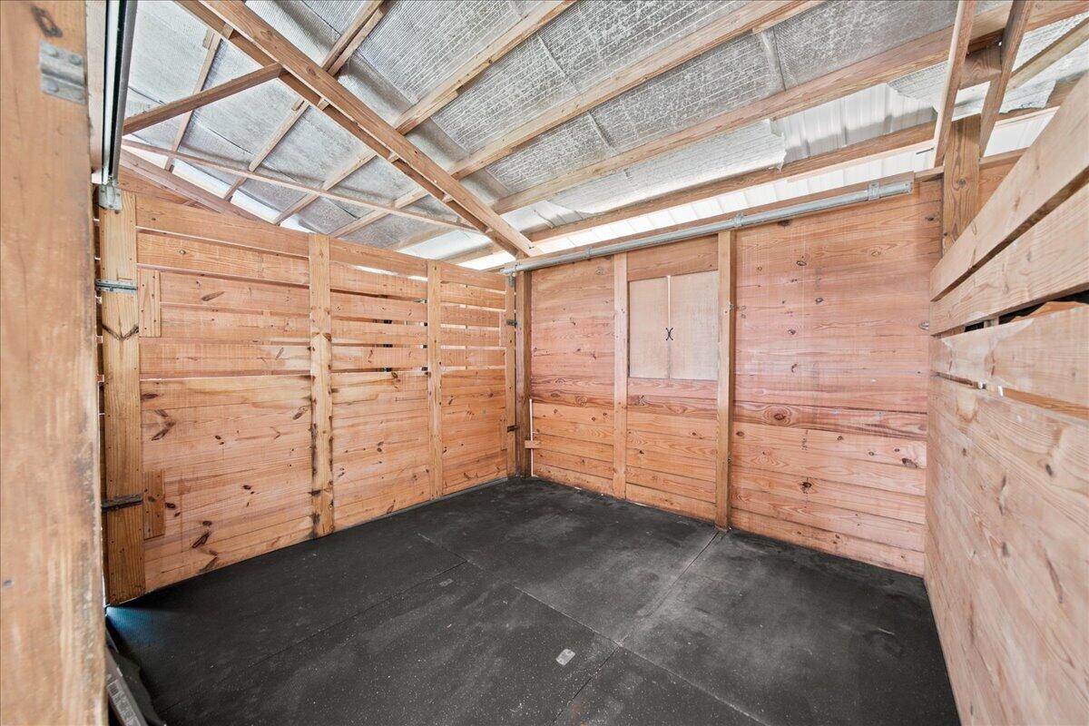 1740 Vally Road Property Photo 31
