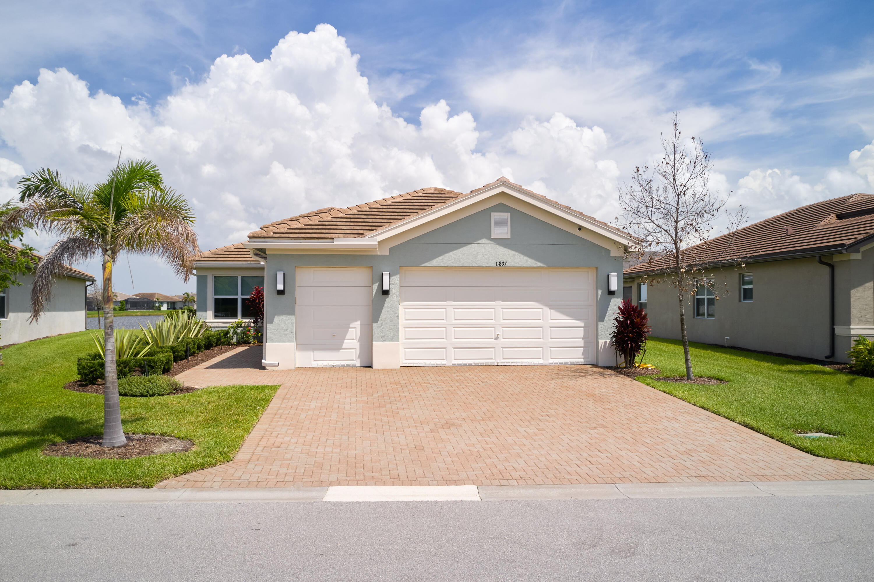 11837 Sw Poseidon Way Property Photo 3