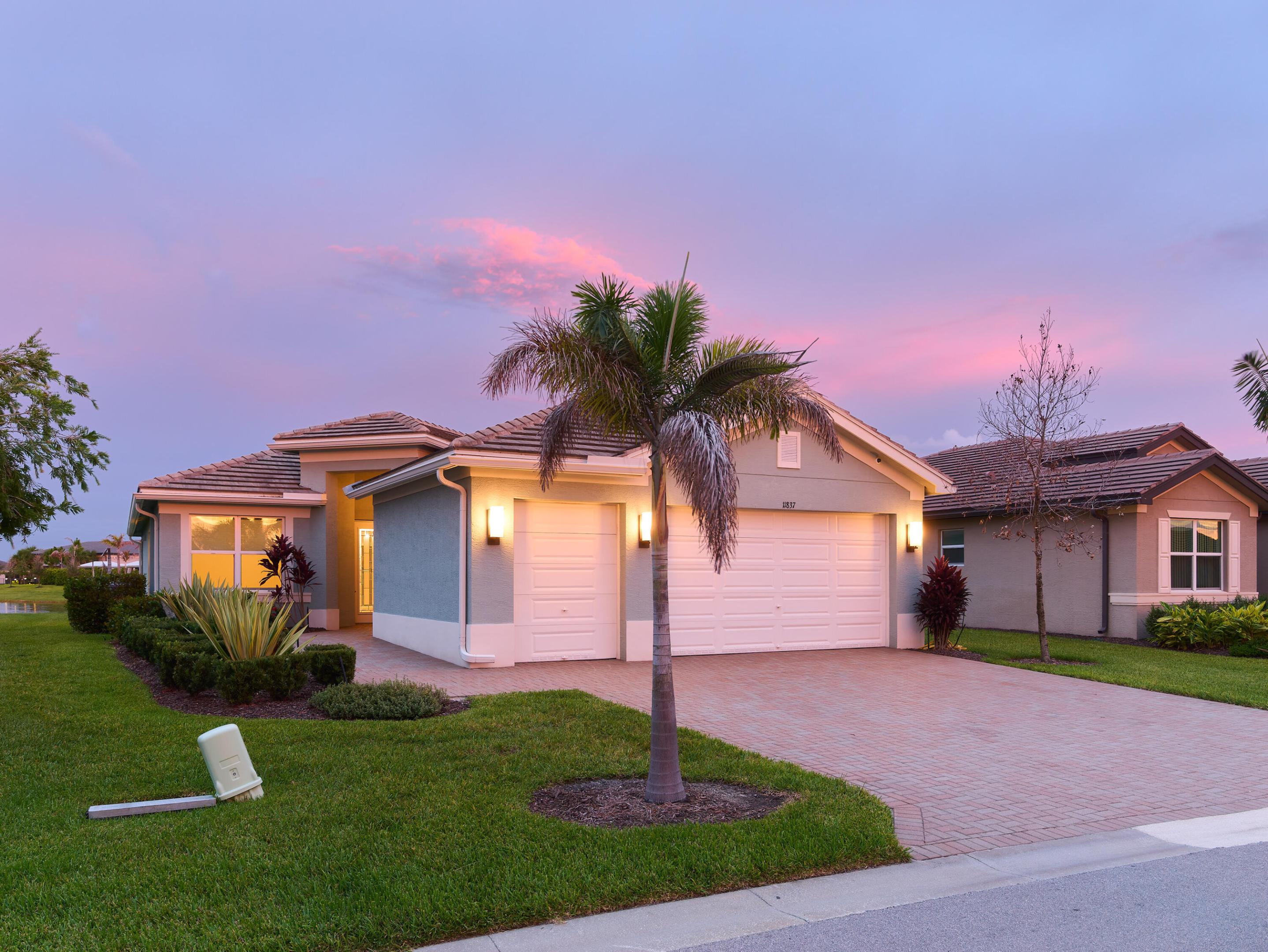 11837 Sw Poseidon Way Property Photo 4