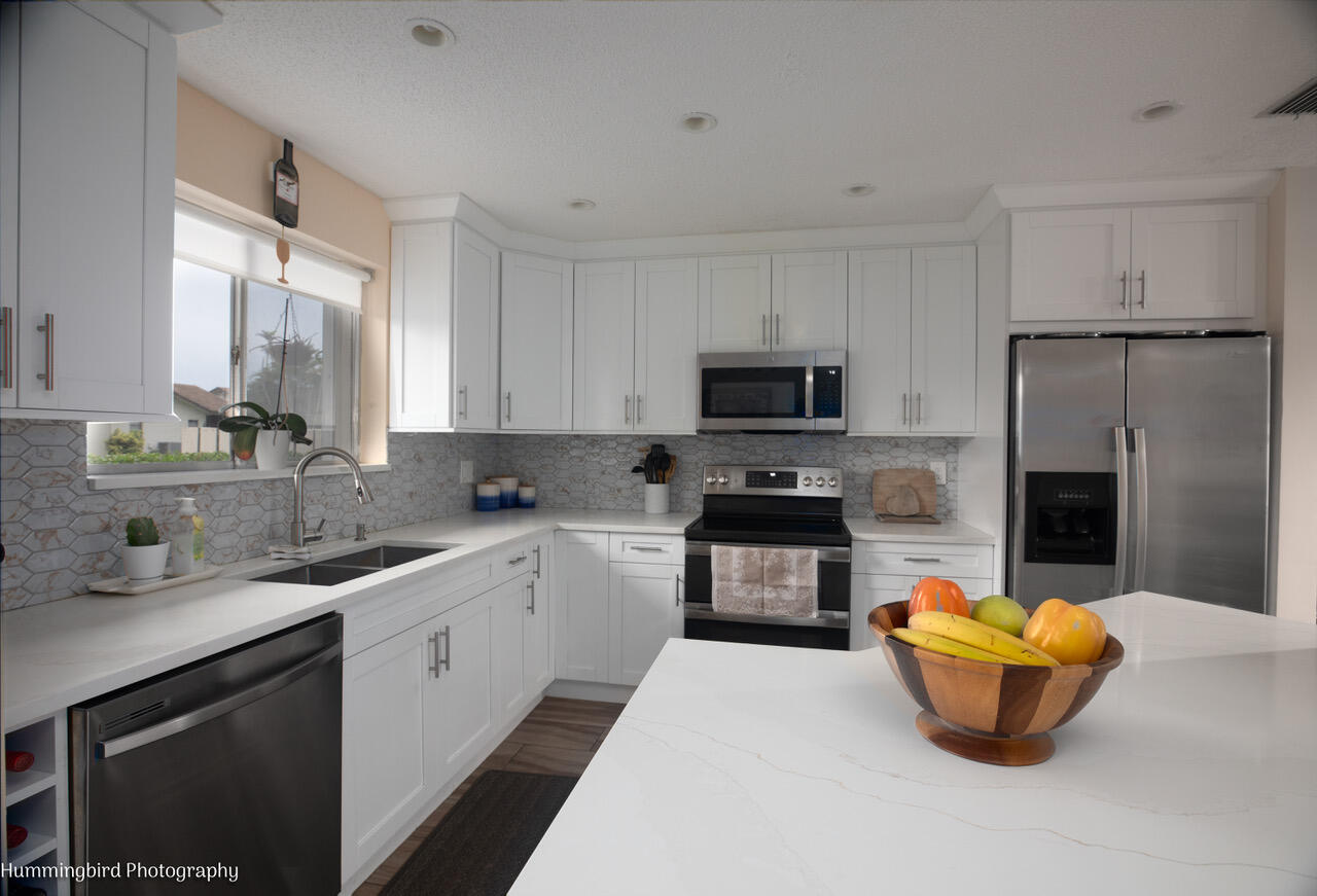 2047 Discovery Circle E Property Photo 6