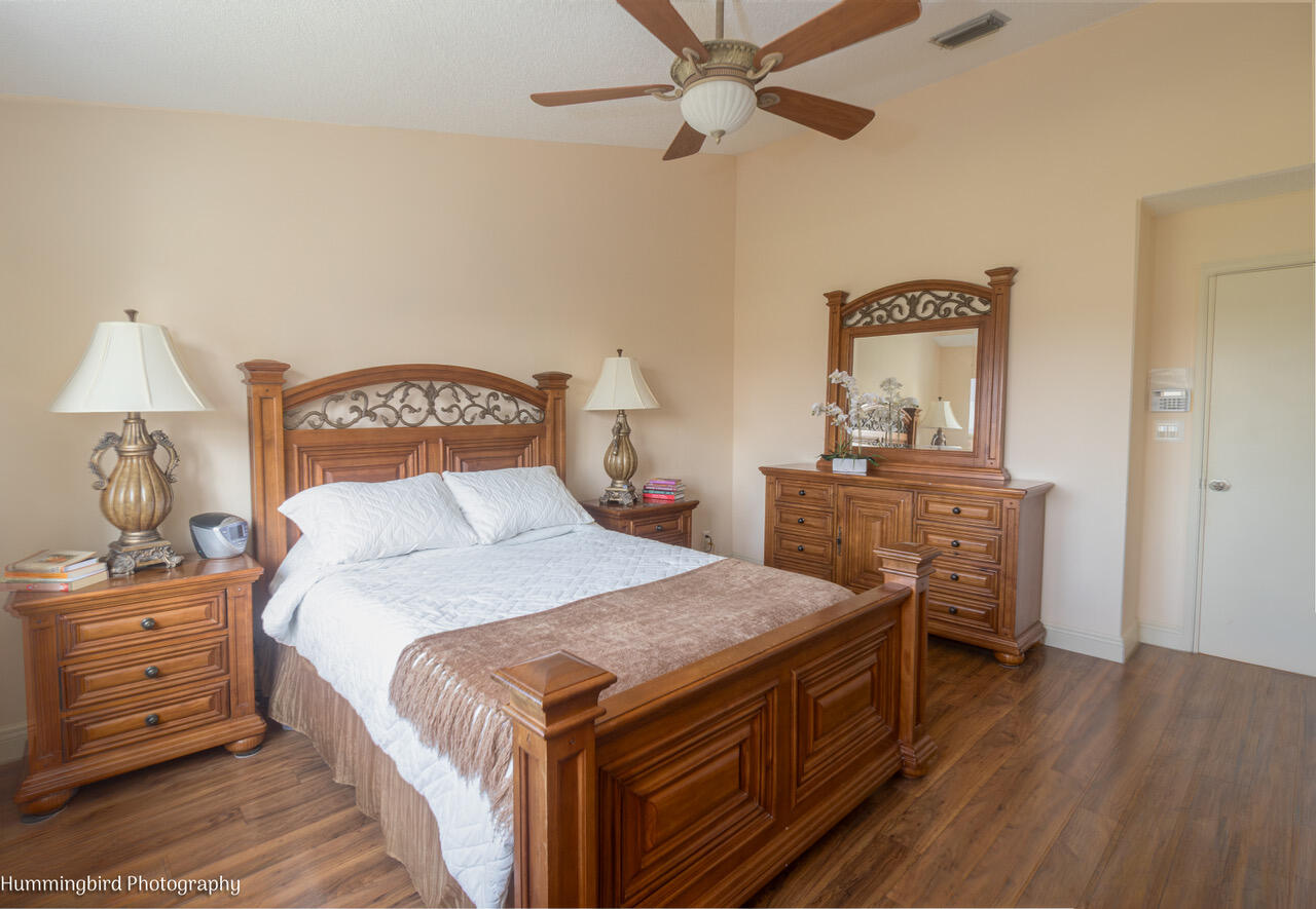 2047 Discovery Circle E Property Photo 16