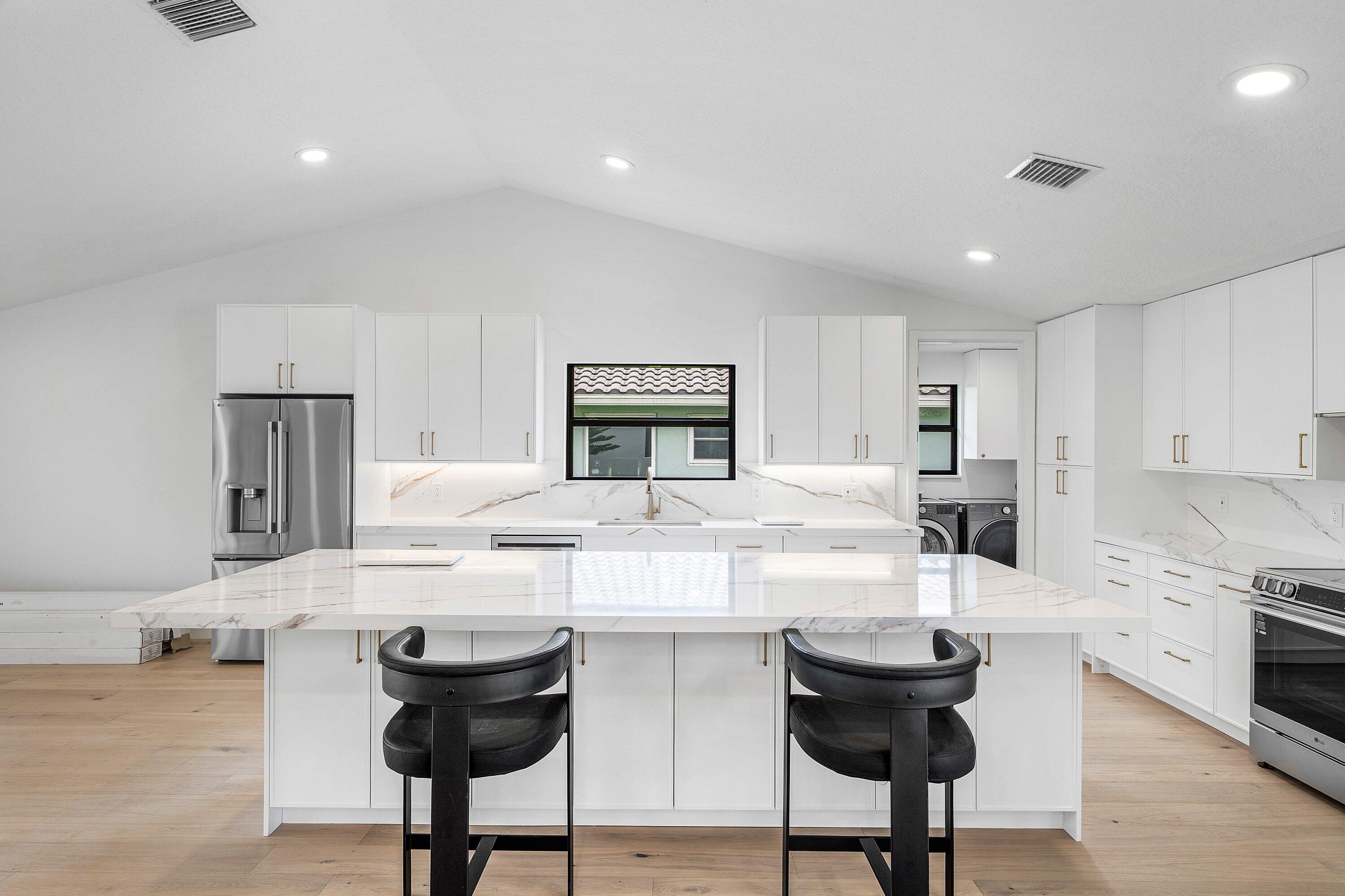 5665 Aspen Ridge Circle Property Photo 7