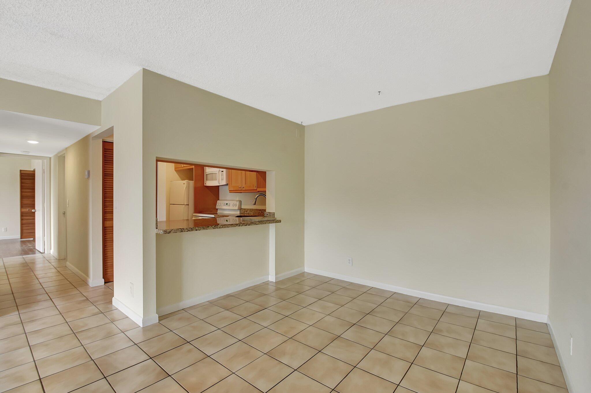 616 Sea Pine Way C2 Property Photo 10
