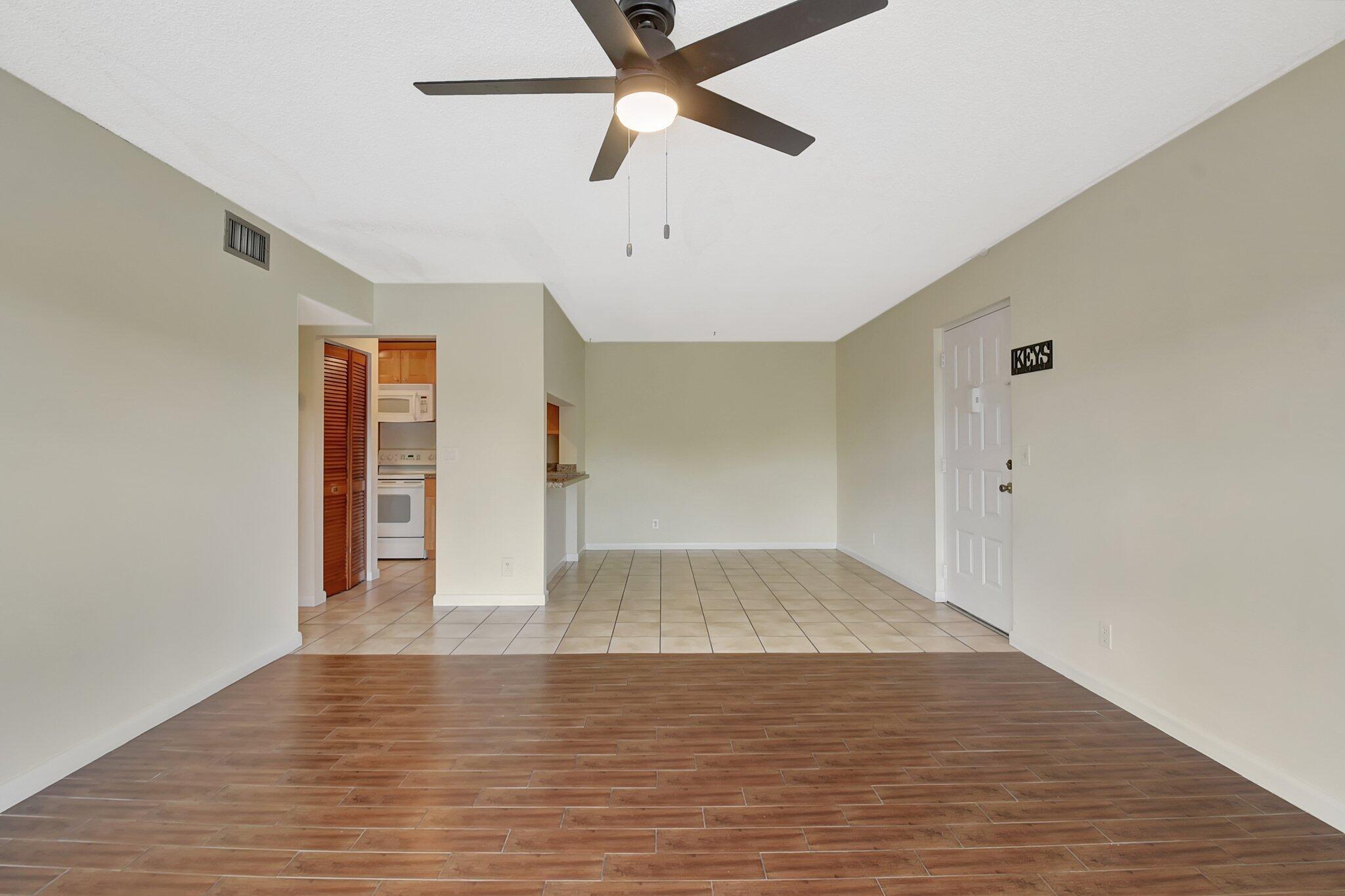 616 Sea Pine Way C2 Property Photo 12