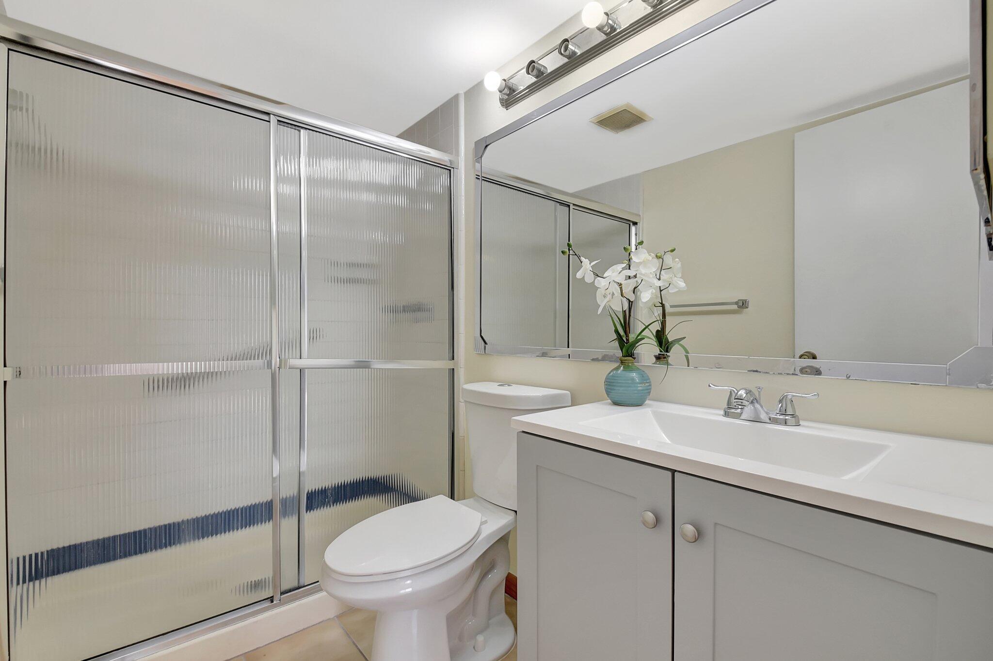 616 Sea Pine Way C2 Property Photo 21