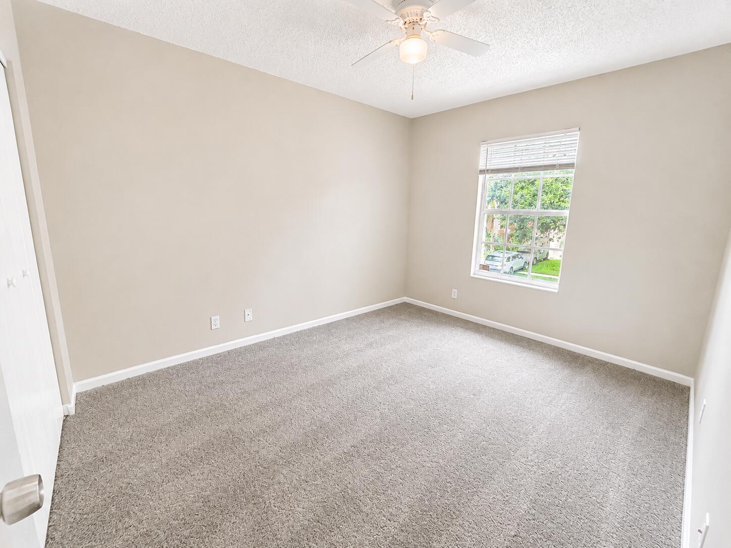 6892 Mill Brook Place Property Photo 10