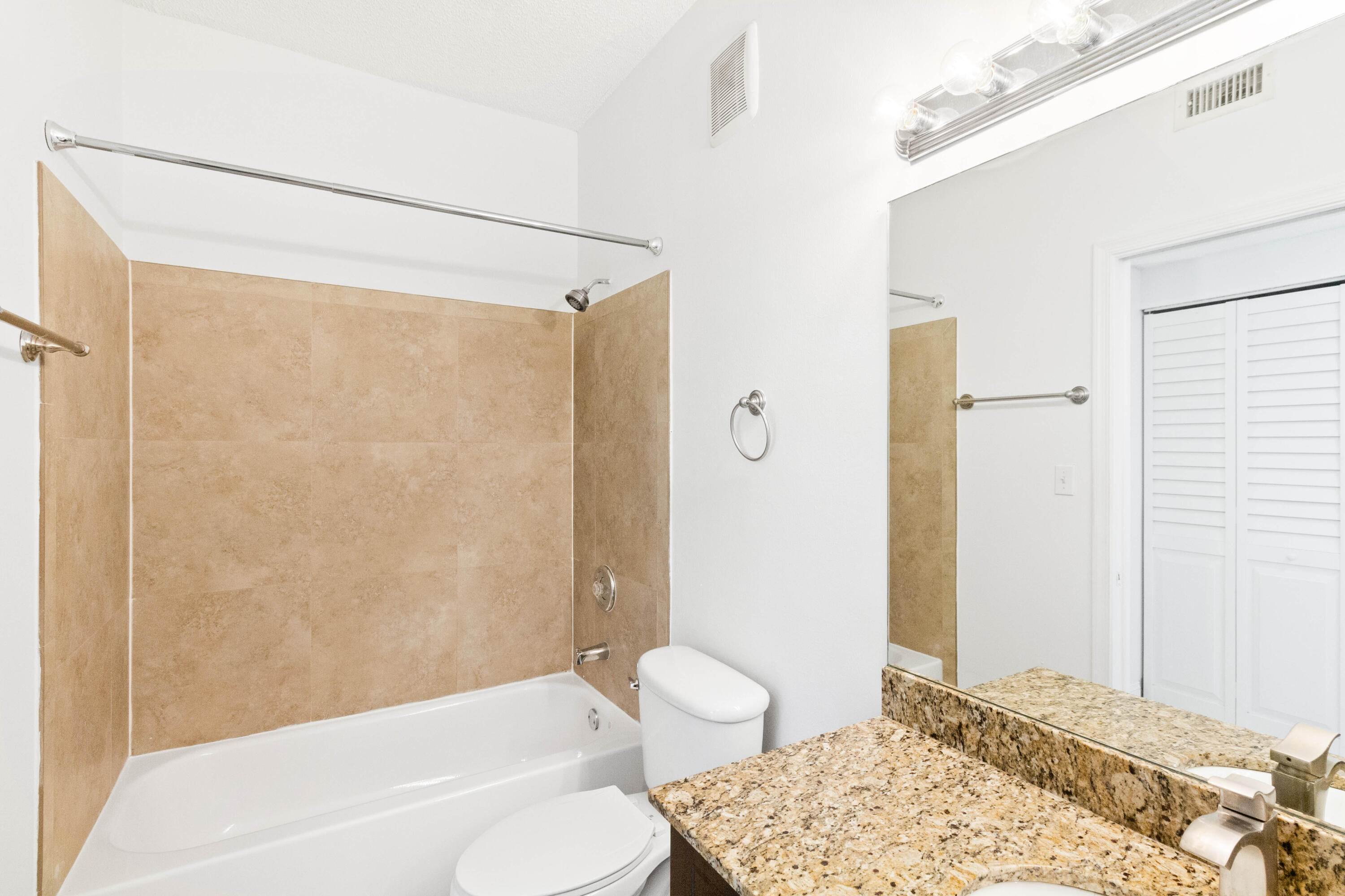 20889 Saint Andrews Boulevard Property Photo 9