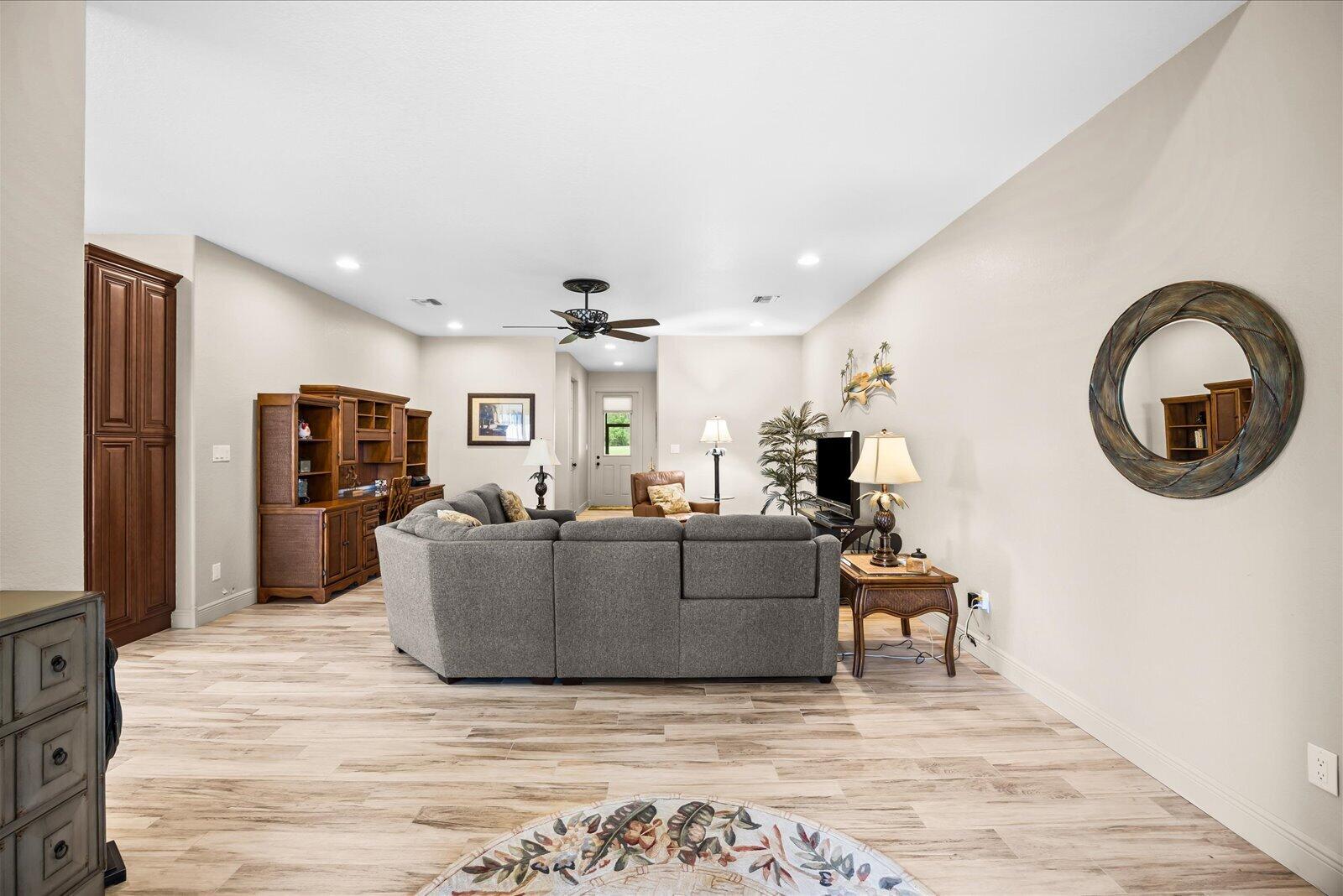 5103 Echo Pines Circle E Property Photo 8
