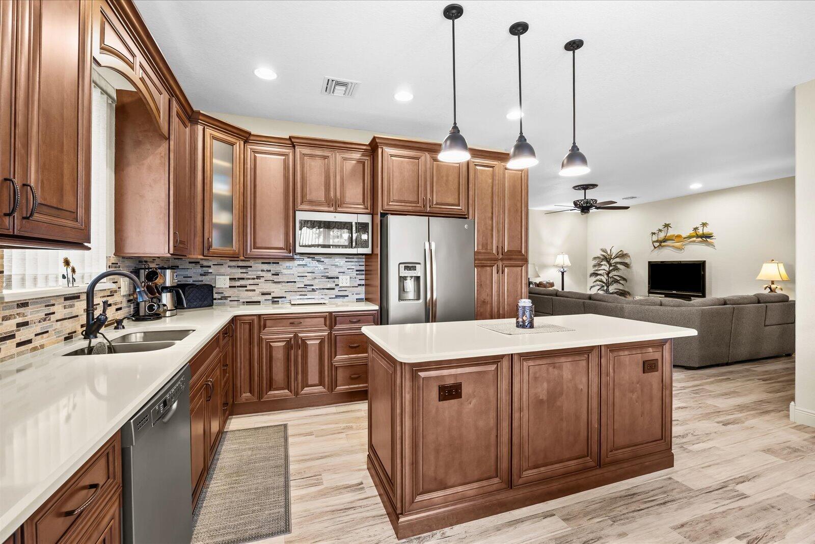 5103 Echo Pines Circle E Property Photo 16