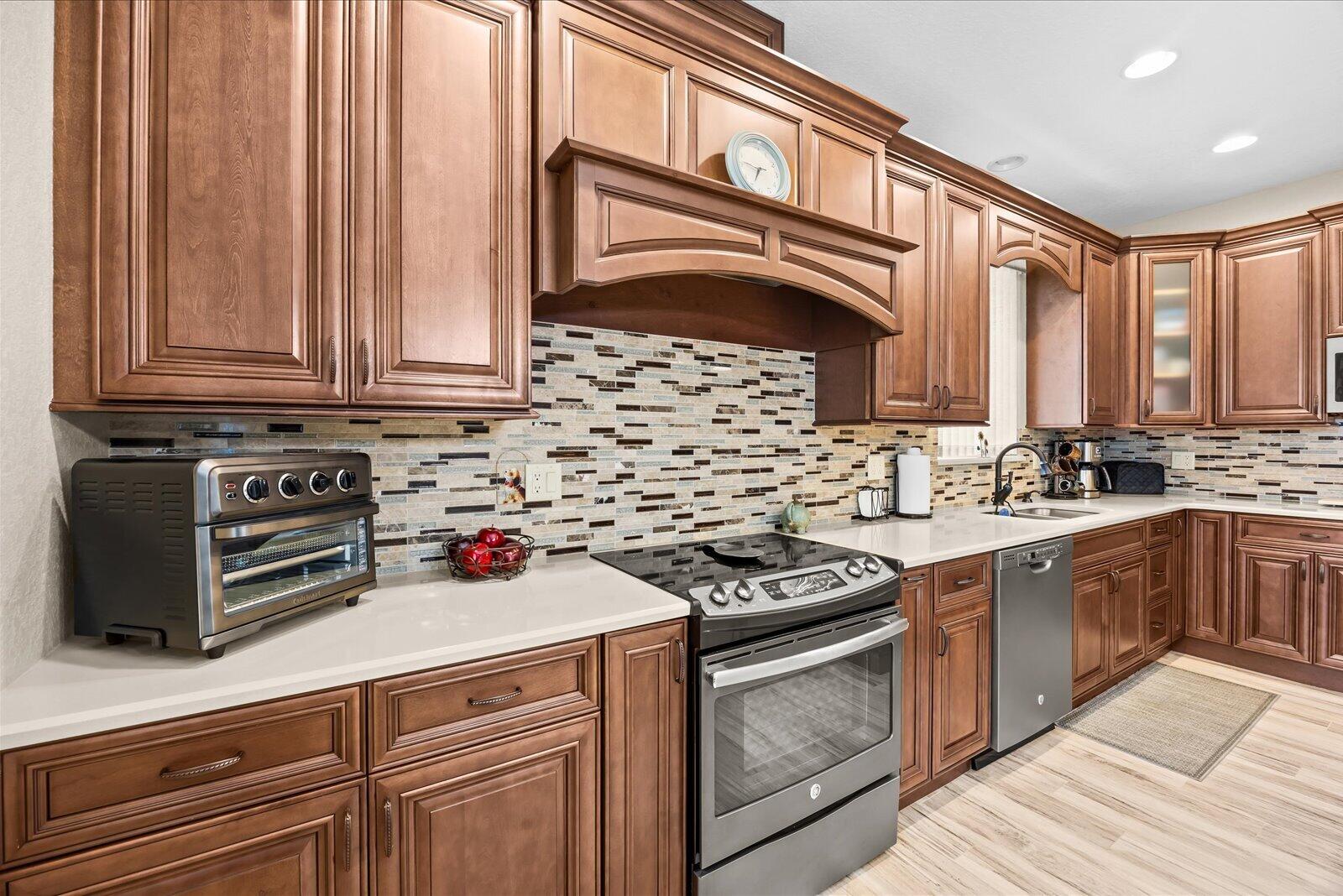 5103 Echo Pines Circle E Property Photo 17